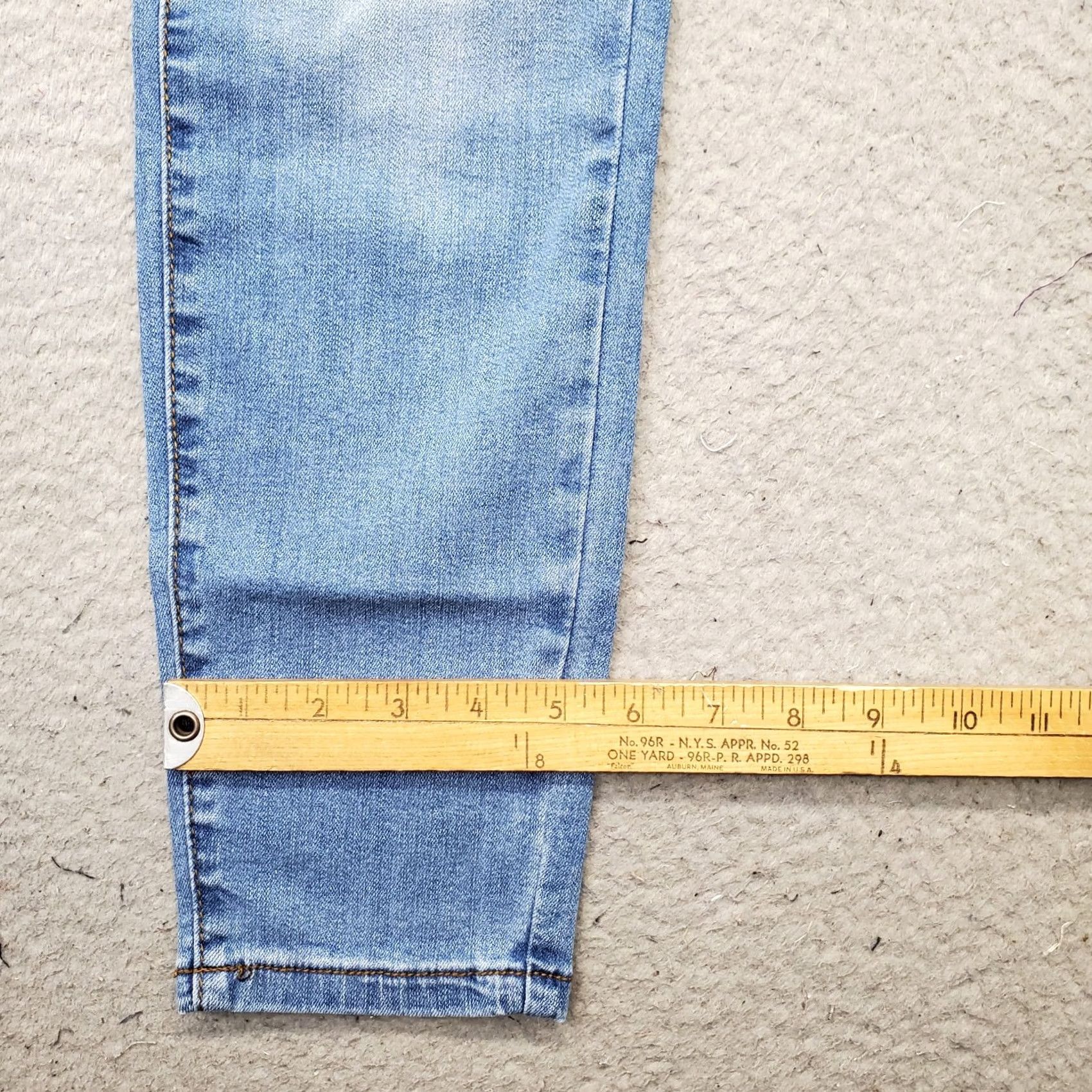 Vintage Tahari Womens Jeans Tahari Kelly Jeans Womens 4 Blue Denim Faded Streetwear Classic Skinny Leg 4 Womens Size 4 Blue Denim Jeans Mens Womens Boys Girls Size 27" / US 4 / IT 40 - 5 Thumbnail
