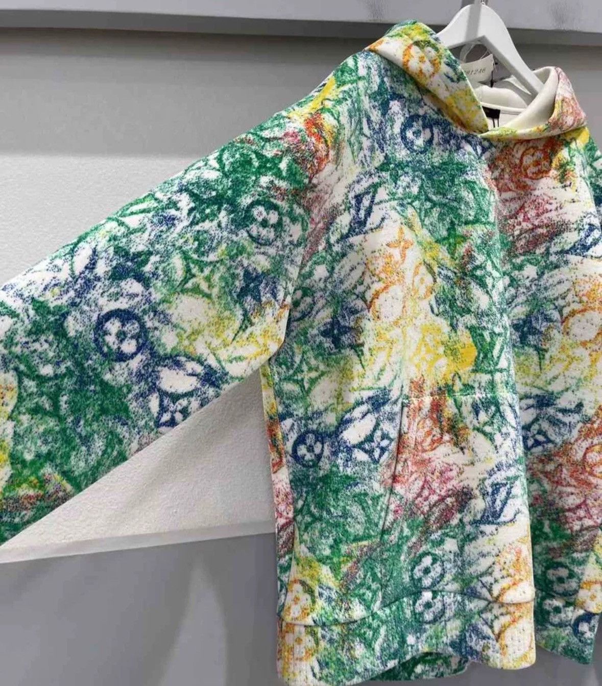 Louis Vuitton Louis Vuitton LV Crayon Hoodie2412-Nextarrow Size US XL / EU 56 / 4 - 5 Thumbnail