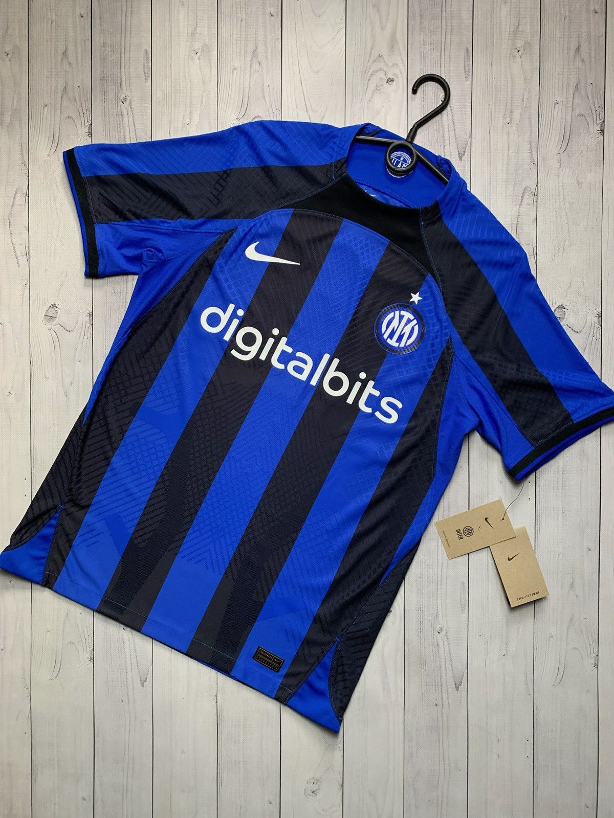 Nike Nike Inter Milan soccer jersey size M new! Size US M / EU 48-50 / 2 - 1 Thumbnail