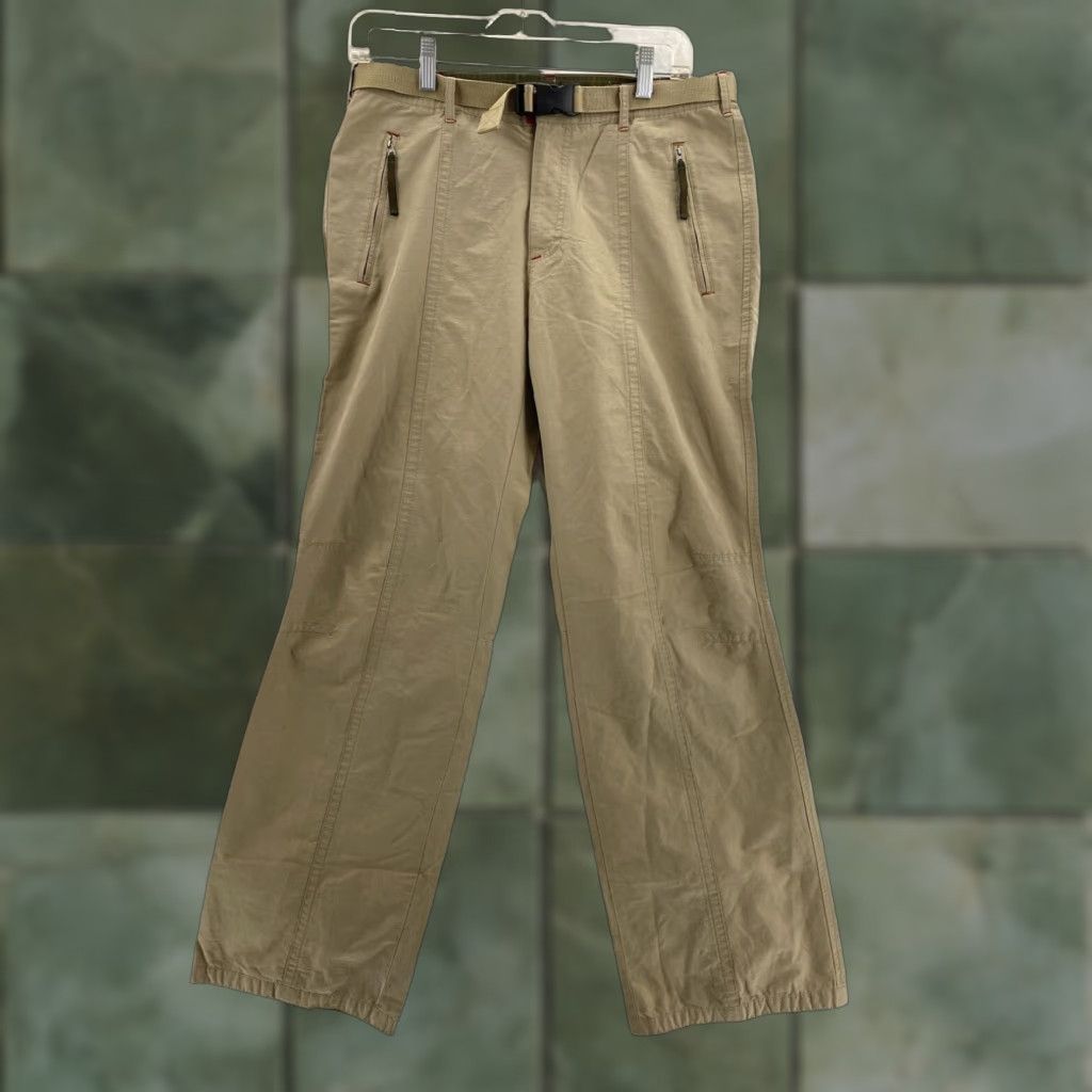 American Eagle Outfitters American Eagle Womens 90s Cargo Pants Beige Nylon 8 Regular Straight Leg Size 30" / US 8 / IT 44 - 1 Thumbnail