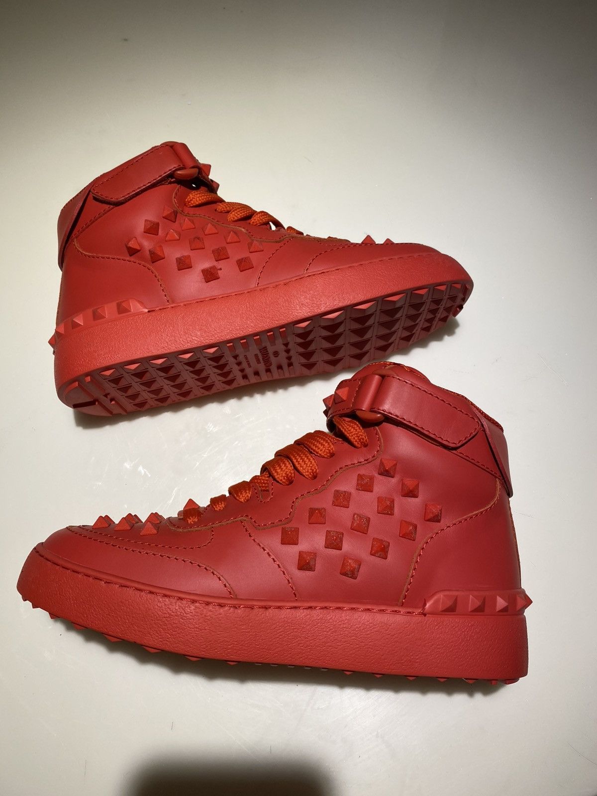 Valentino Brand New Valentino Garavani Stud Sneakers Size US 5 / IT 35 - 6 Thumbnail