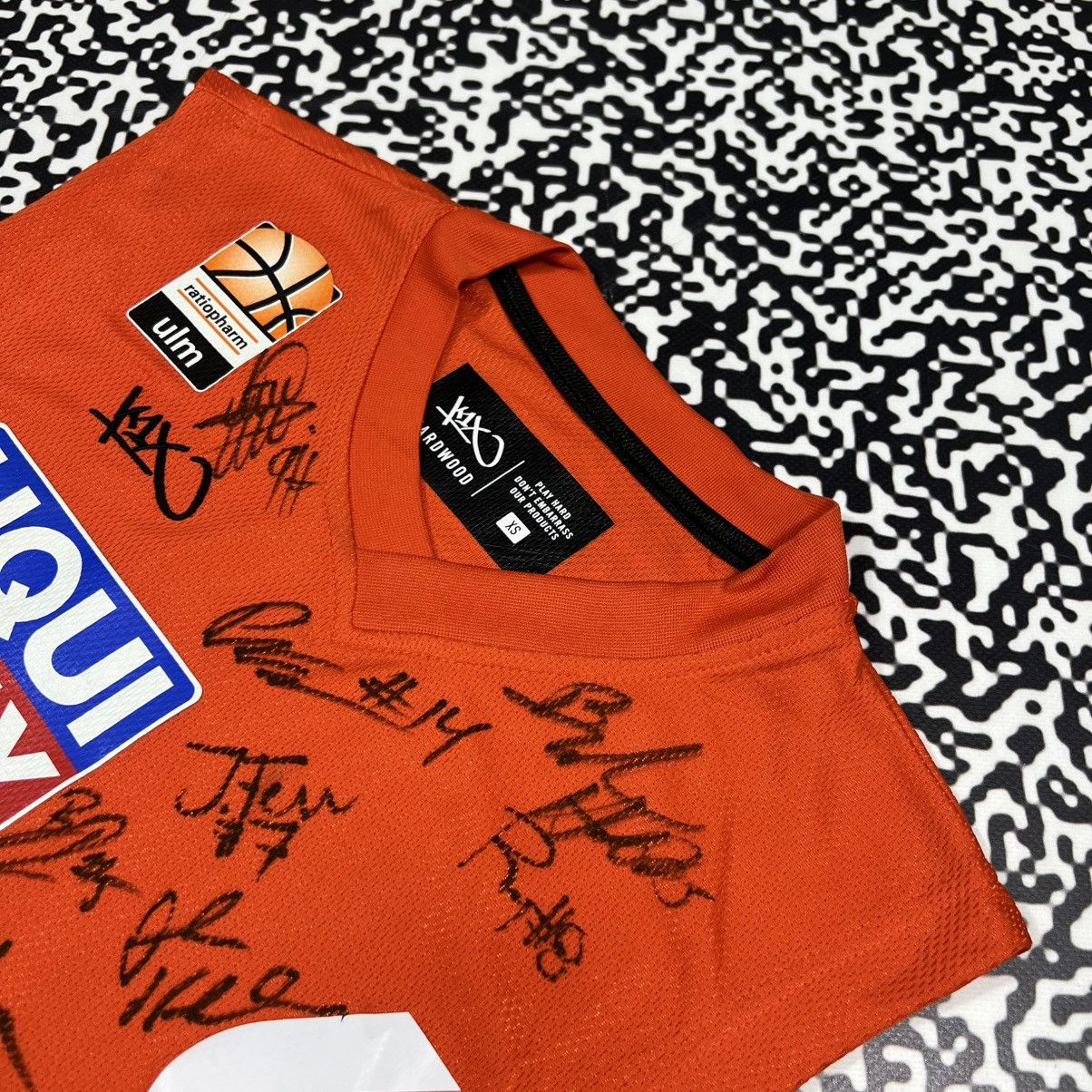 K1X Ratiopharm Ulm Per Gunther Signed Team Basketball Jersey Size US XS / EU 42 / 0 - 9 Thumbnail