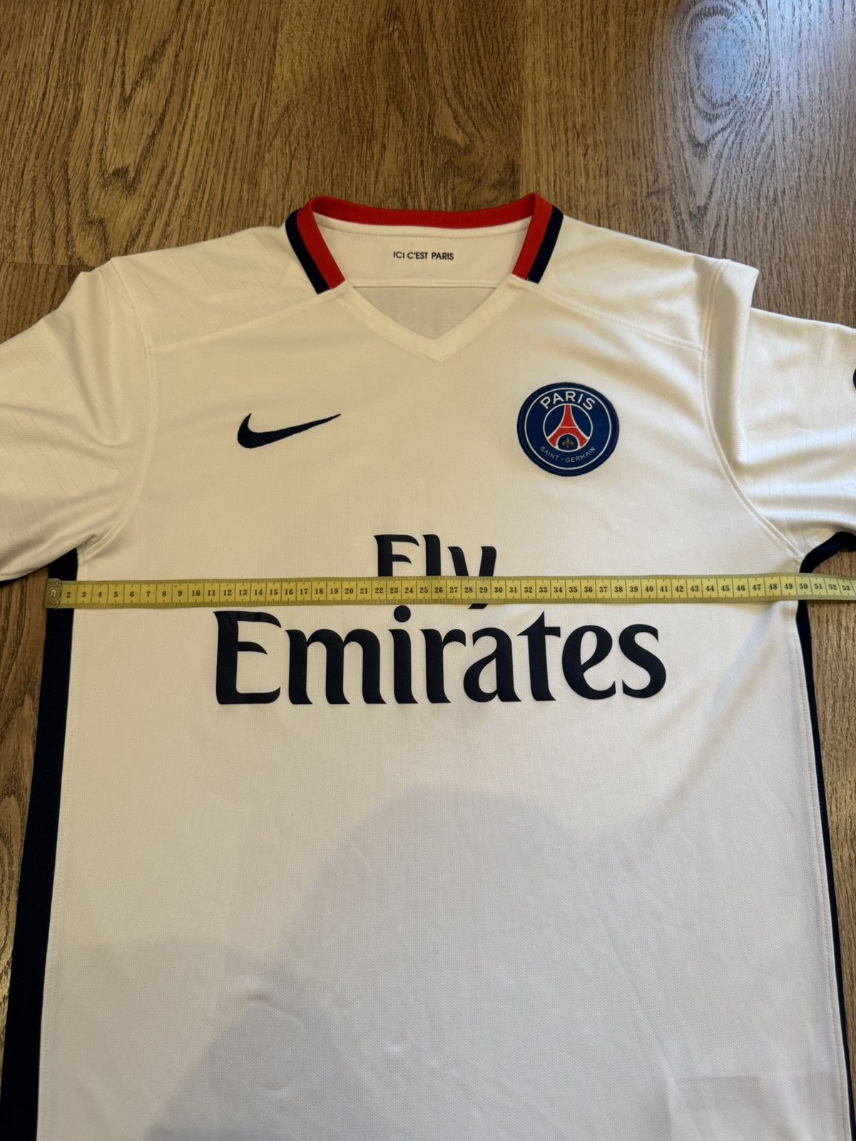 Nike PARIS SAINT-GERMAIN PSG 2015/2016 NIKE FOOTBALL JERSEY SIZ M Size US M / EU 48-50 / 2 - 3 Thumbnail