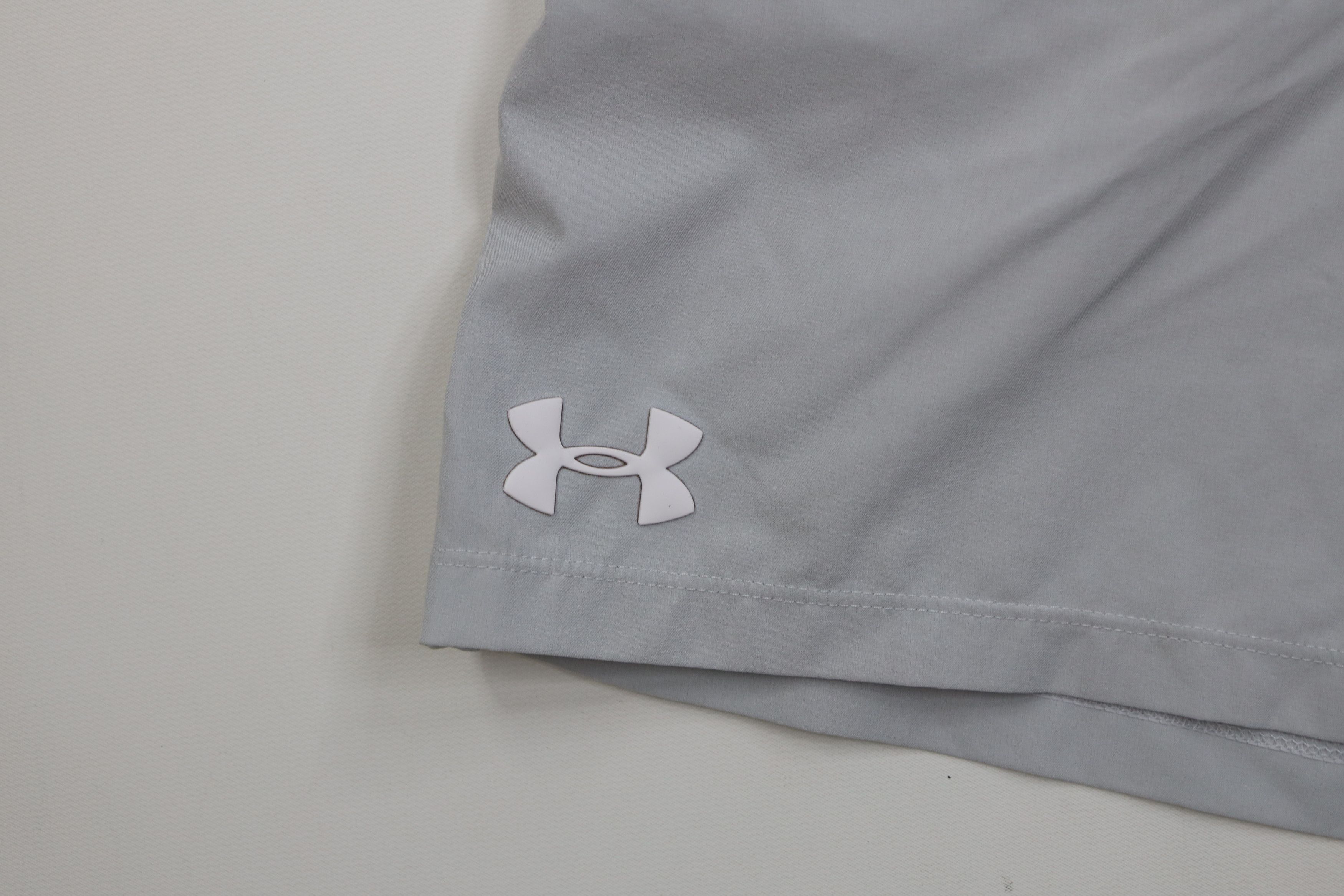Under Armour Under Armour HeatGear Above Knee Running Gym Shorts Gray Size US 30 / EU 46 - 5 Thumbnail