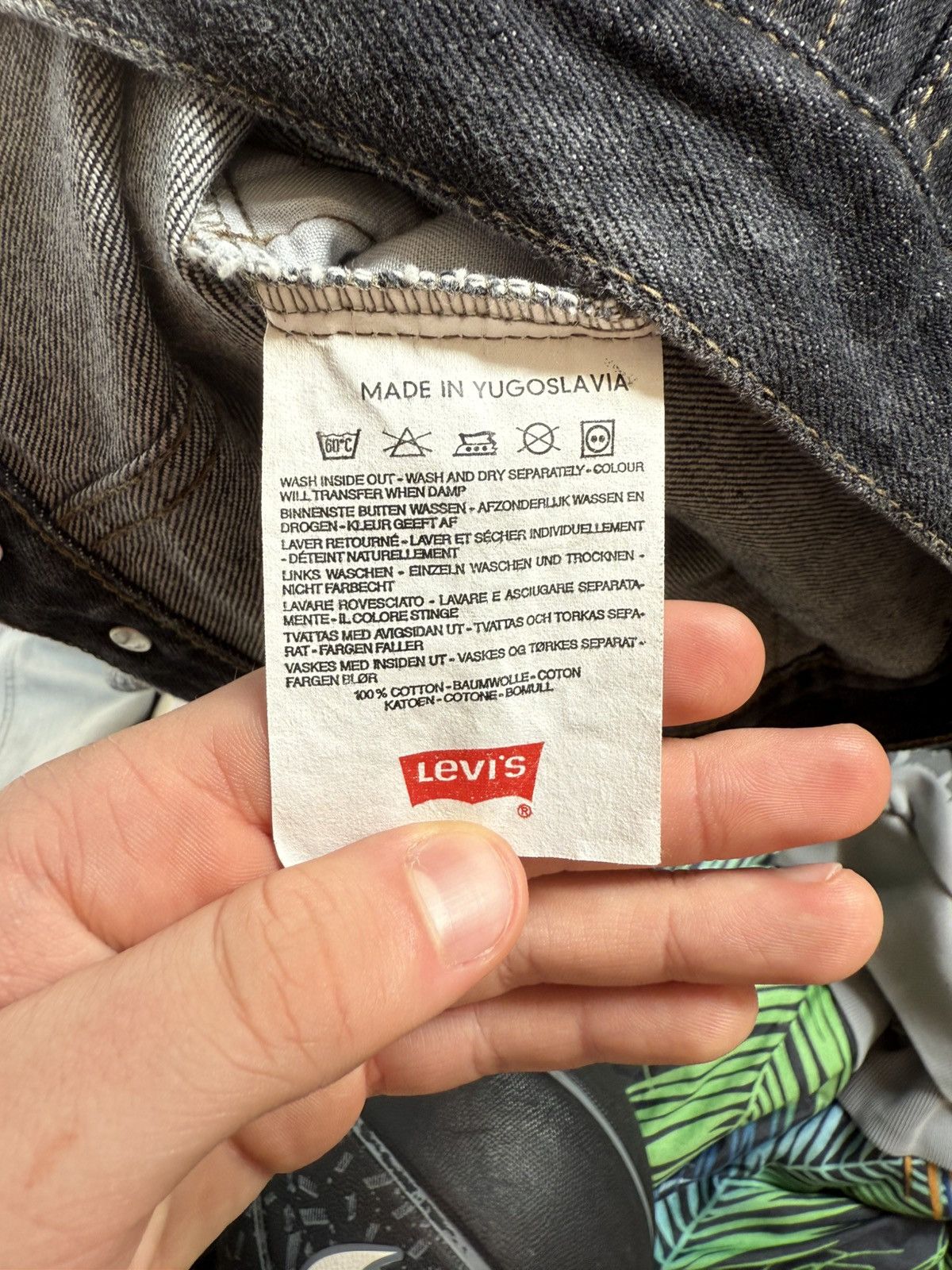 Levi's Levi's 70506Yugoslavia1987black denim trucker jacket vintage Size US M / EU 48-50 / 2 - 5 Thumbnail
