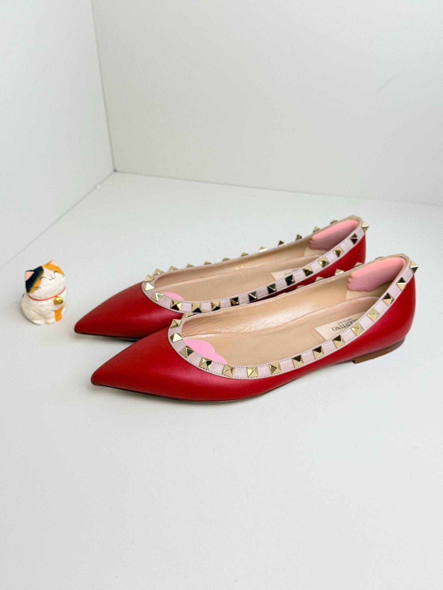 Valentino Valentino Red Lowtop Sneakers us_7 Women Size US 7 / IT 37 - 1 Thumbnail