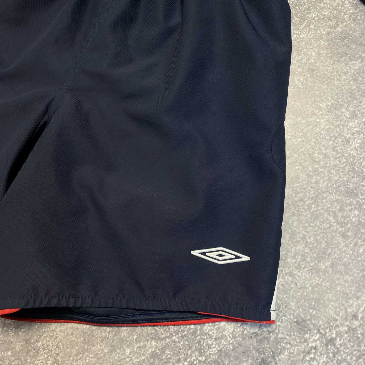 Umbro × Vintage Vintage Umbro England National team 2000’s shorts Size US 30 / EU 46 - 4 Thumbnail