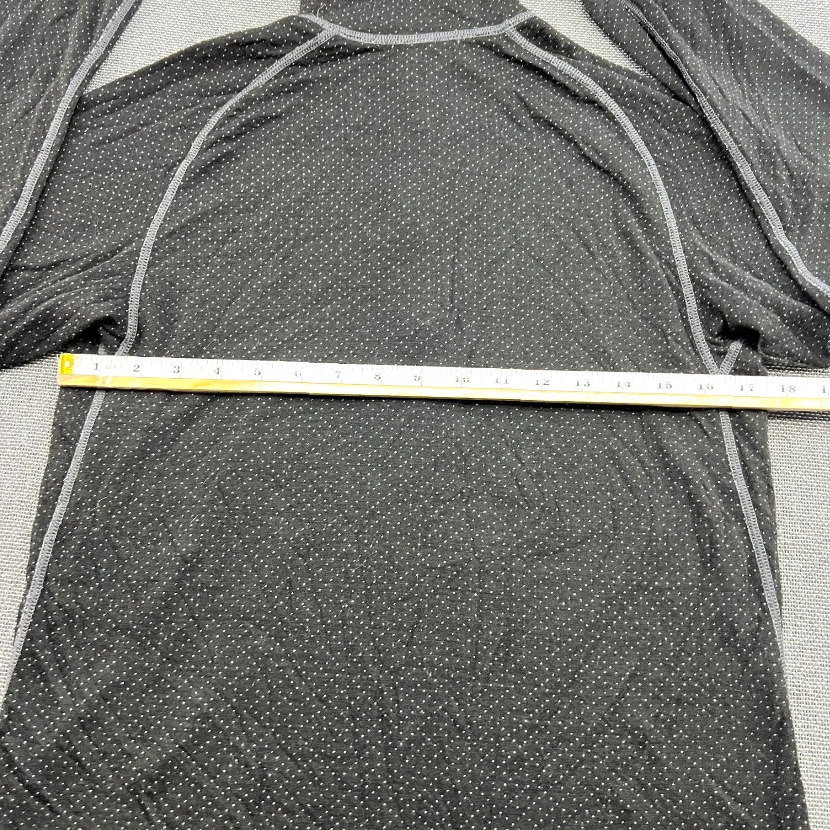Vintage Devold Base Layer Shirt Mens XL Black Merino Wool Outdoor Hiking Thermo Cool Shirt Size US XL / EU 56 / 4 - 7 Thumbnail