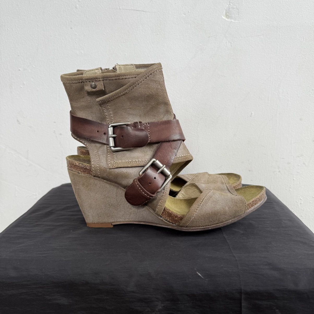 A.S.98 00’s Mjus Avant Garde Leather Wedge Sandals Buckles Boho Size US 10.5 / IT 40.5 - 1 Thumbnail