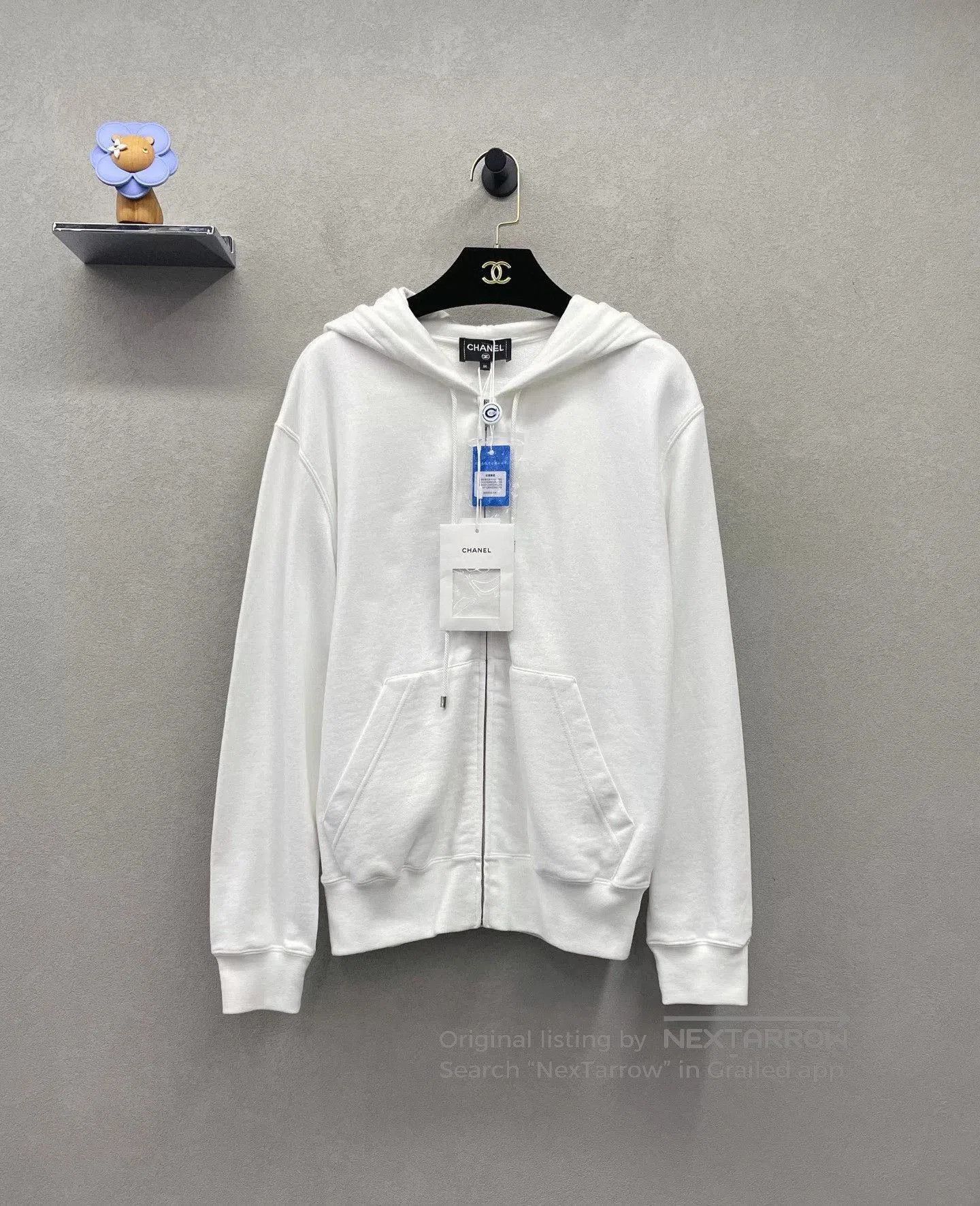 Chanel Chanel White Graffiti Zip-Up Jacket. Size US M / EU 48-50 / 2 - 1 Thumbnail
