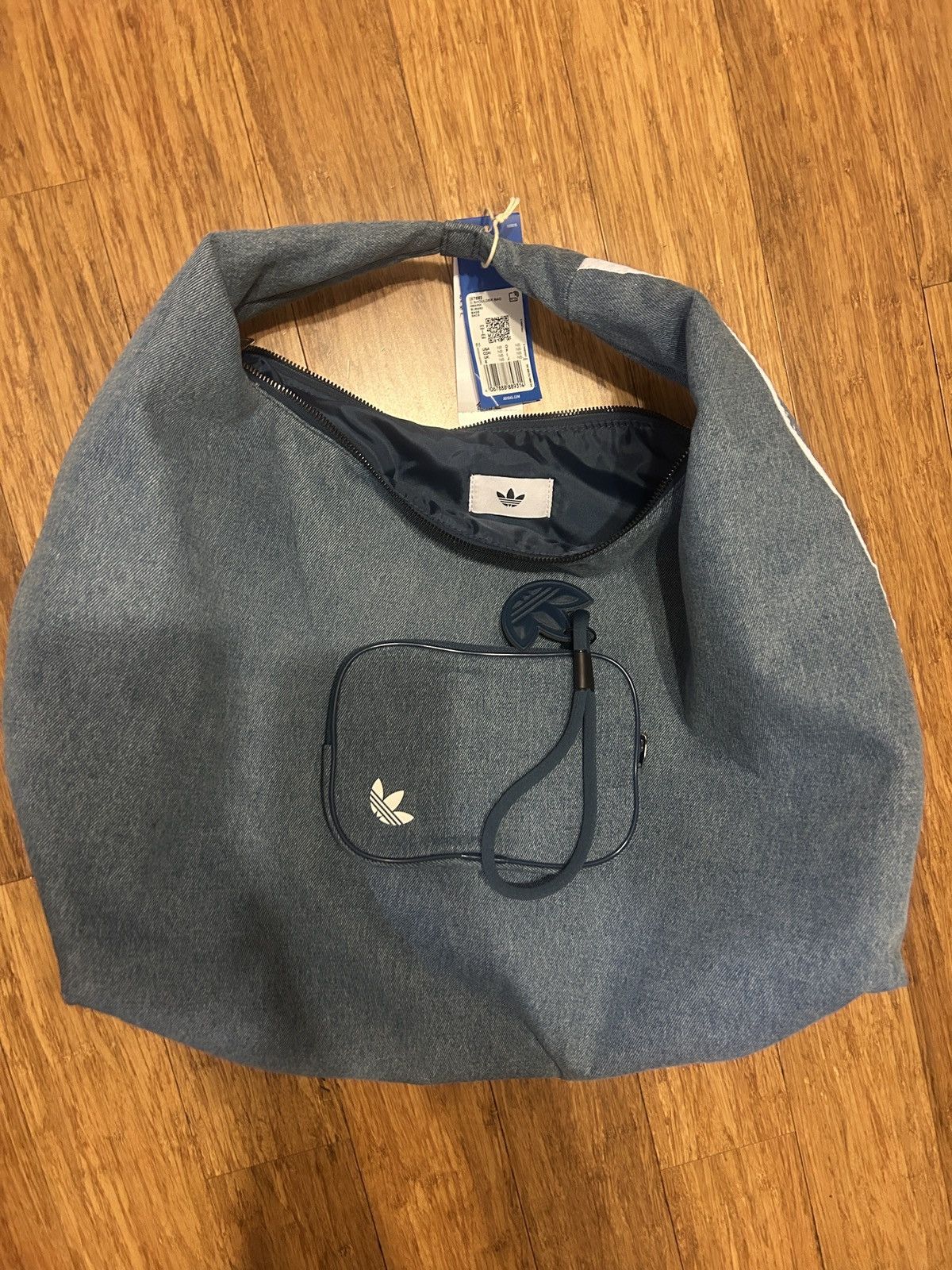 Adidas Adidas Originals Cloud Denim-Style Large Capacity Sports Bag Size ONE SIZE - 7 Thumbnail