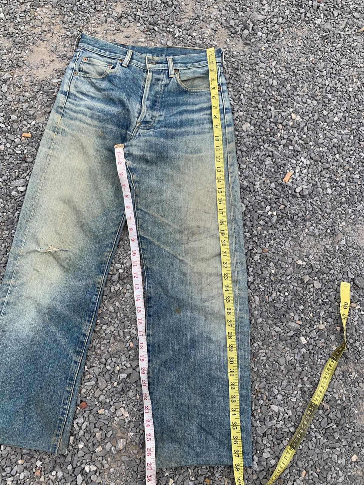 Levi's VINTAGE LEVIS 503BXX SELVEDGE BUTTON FLY DISTRESSED DENIM Size US 28 / EU 44 - 25 Thumbnail