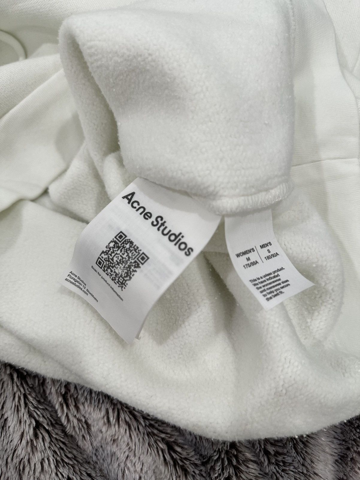 Acne Studios Acne Studios White Logo Patch Hoodie Size US S / EU 44-46 / 1 - 10 Thumbnail