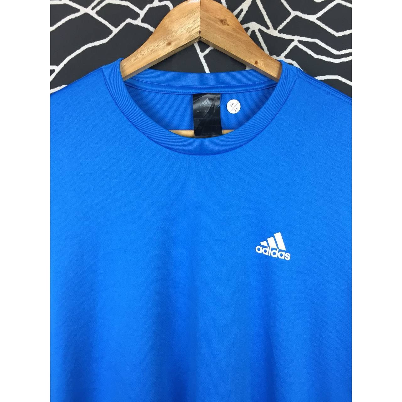 Adidas × Vintage Adidas Small Logo Exercise Performance Activewear Tee Size US M / EU 48-50 / 2 - 3 Thumbnail