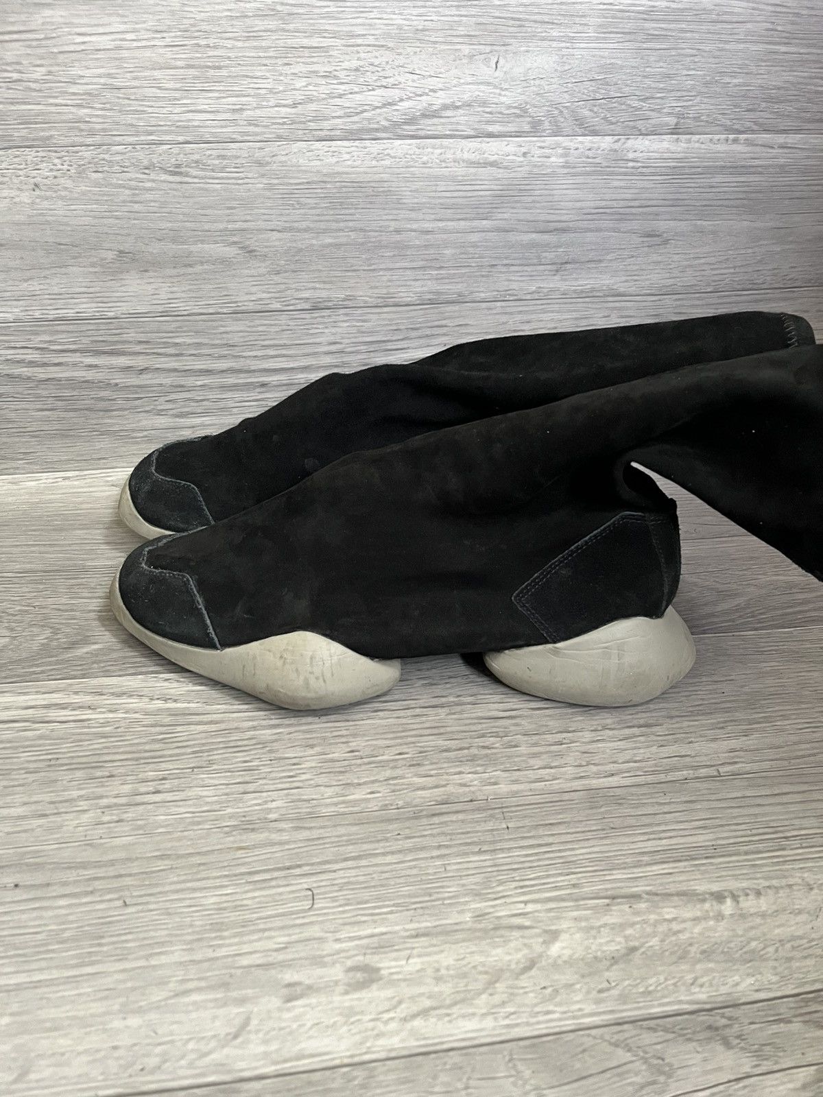 Rick Owens Rick owens x adidas runner strech black suedesneakers sz 40 Size US 7 / EU 40 - 3 Thumbnail