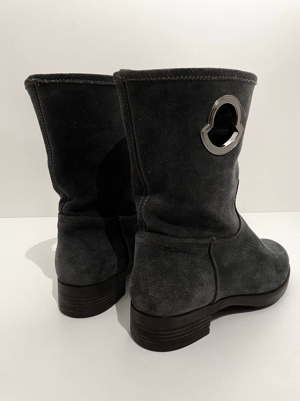 Moncler Moncler Big Metal Logo Suede Khaki Ankle Boots Shoes Size US 5 / IT 35 - 6 Thumbnail