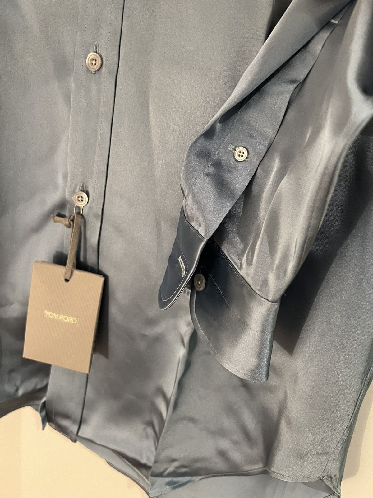 Tom Ford Tom Ford Dress Shirt Blue 15/35 shiny Size US M / EU 48-50 / 2 - 4 Thumbnail