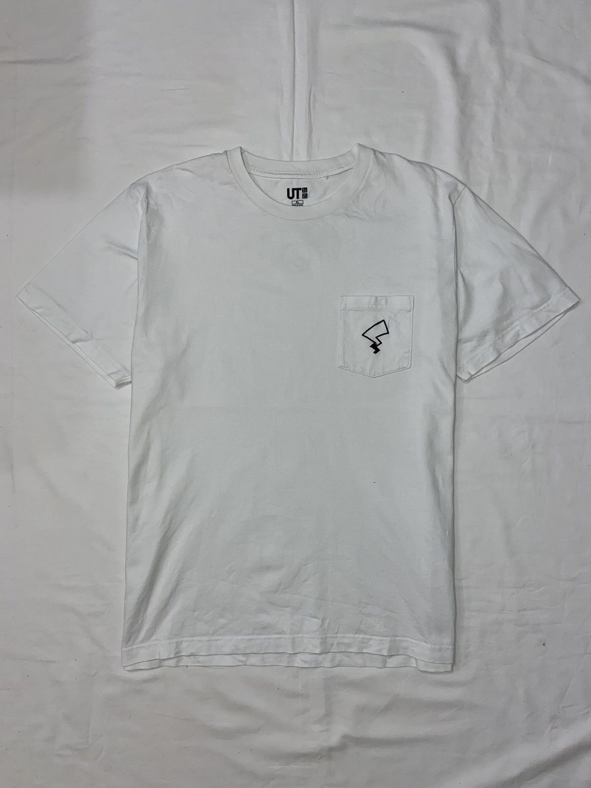 Anime × Pokemon × Uniqlo Uniqlo × Pokemon Pikachu Pocket White Y2K Tee T Shirt Size US XL / EU 56 / 4 - 1 Thumbnail