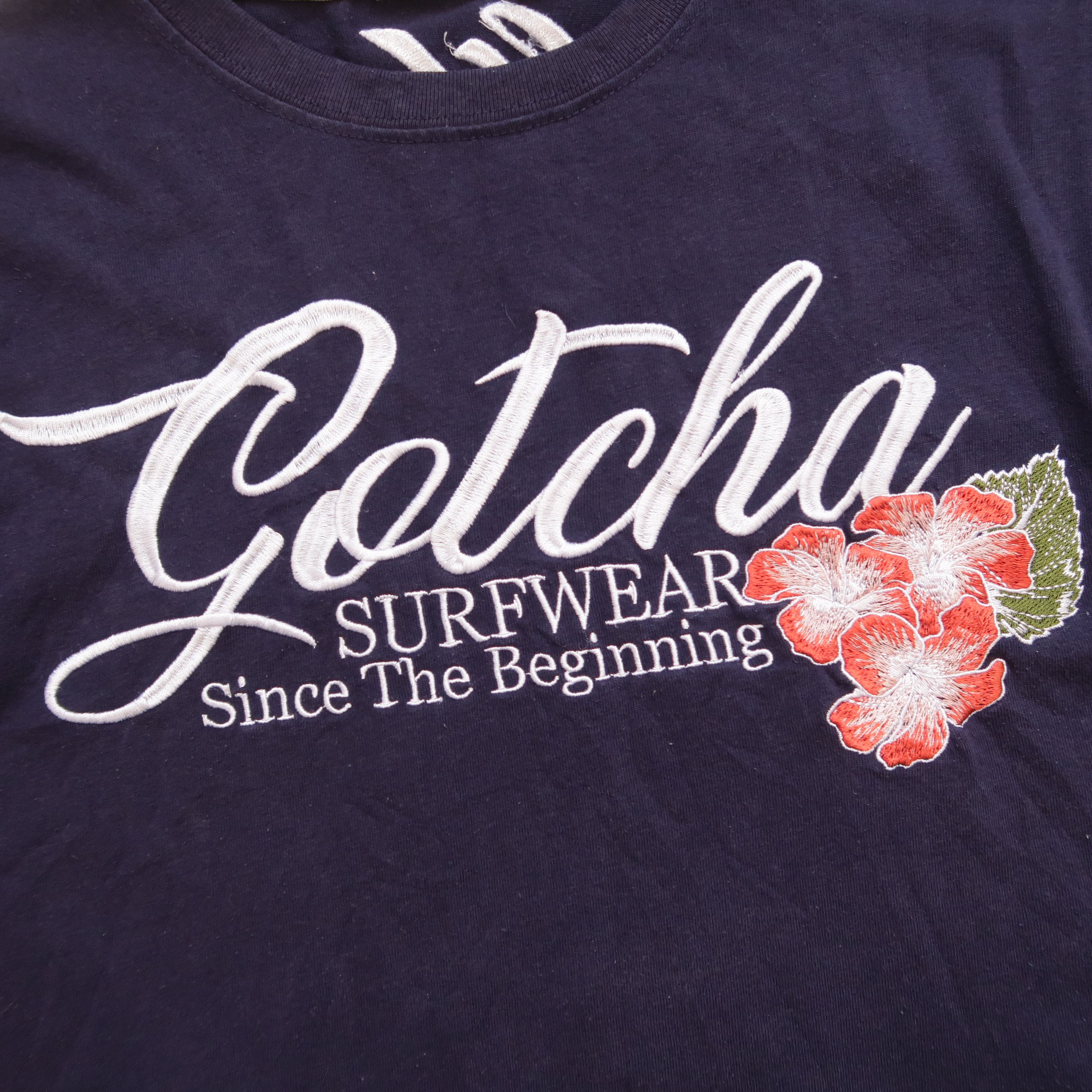 Japanese Brand 2000s Gotcha Surf Full Embroidered T-Shirt Size US S / EU 44-46 / 1 - 6 Thumbnail