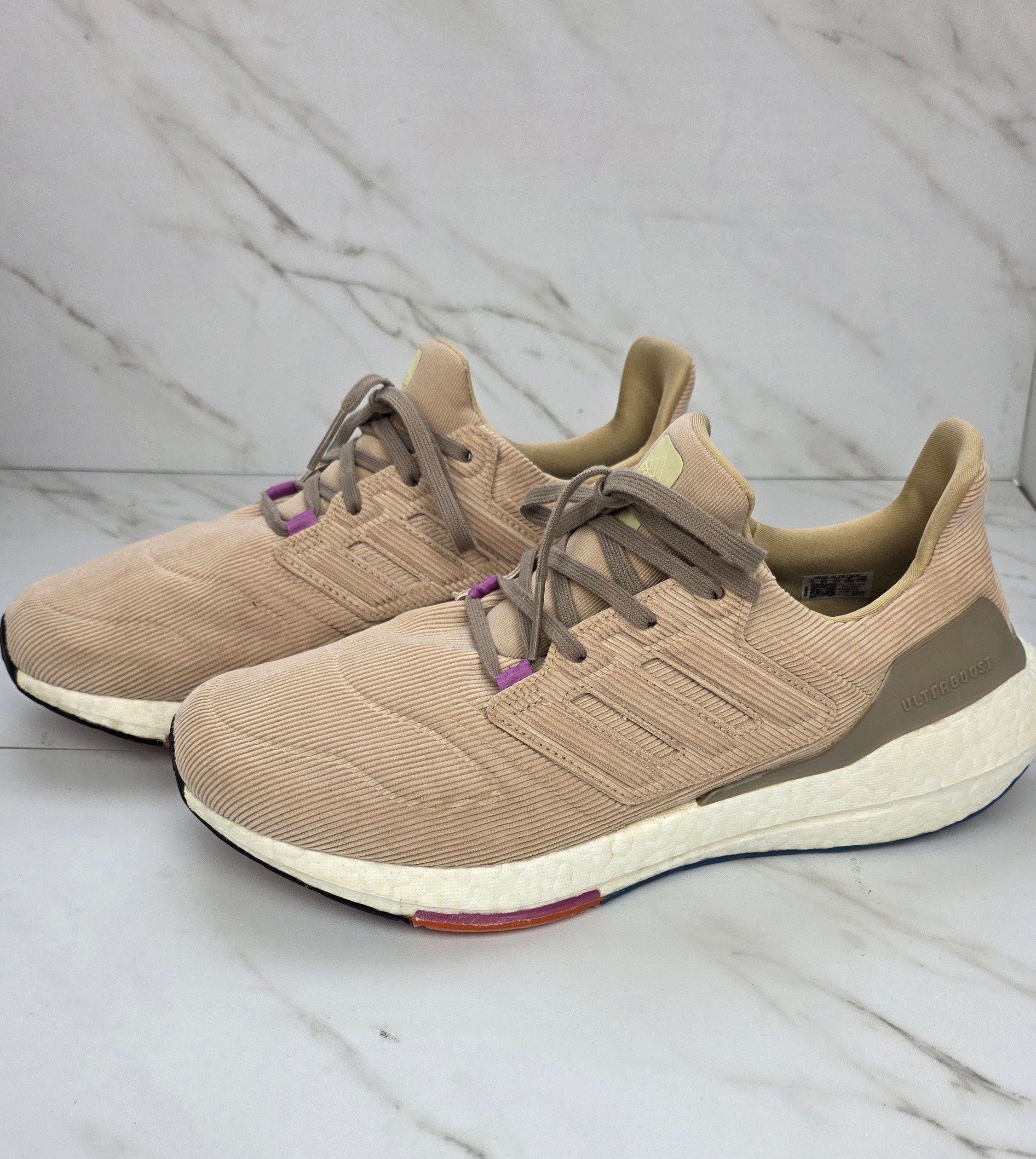 Adidas Ultraboost 22