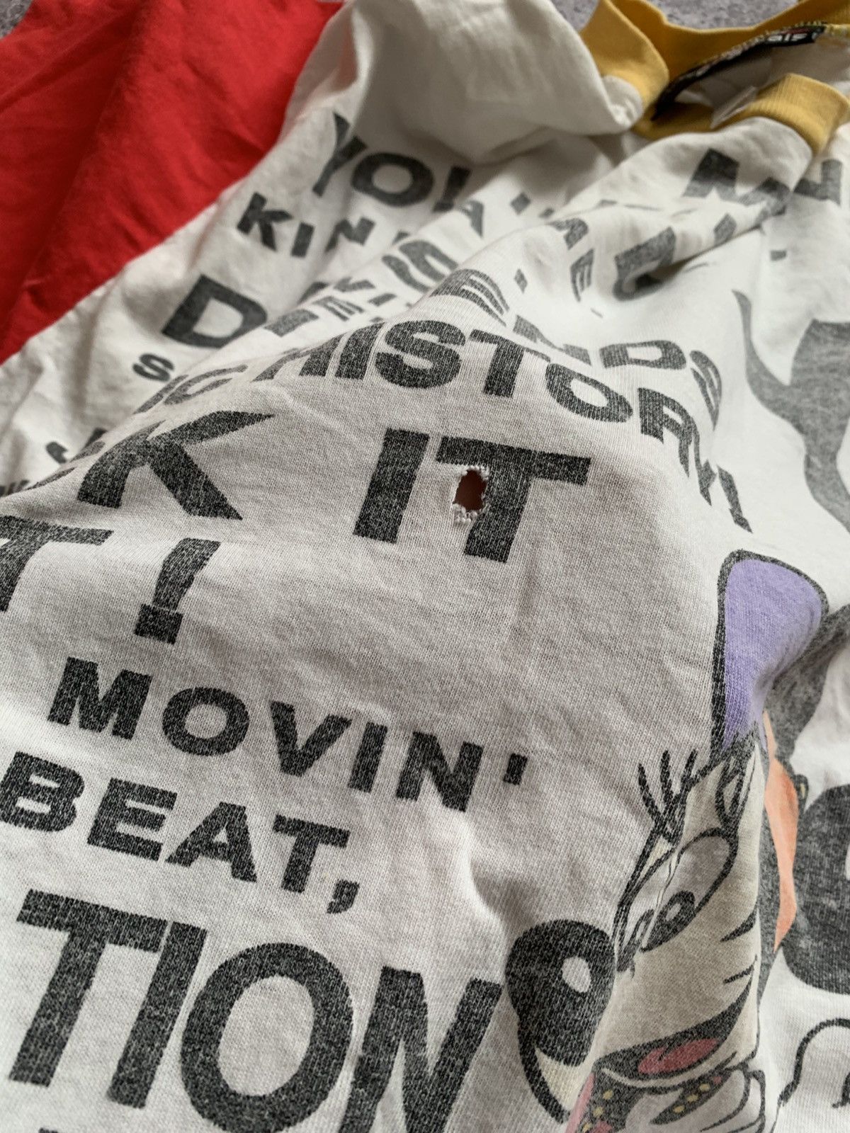 Disney 🔥VINTAGE DISNEY 90s MICKEY & DONALD DUC TRASHED TSHIRT Size US XL / EU 56 / 4 - 10 Thumbnail