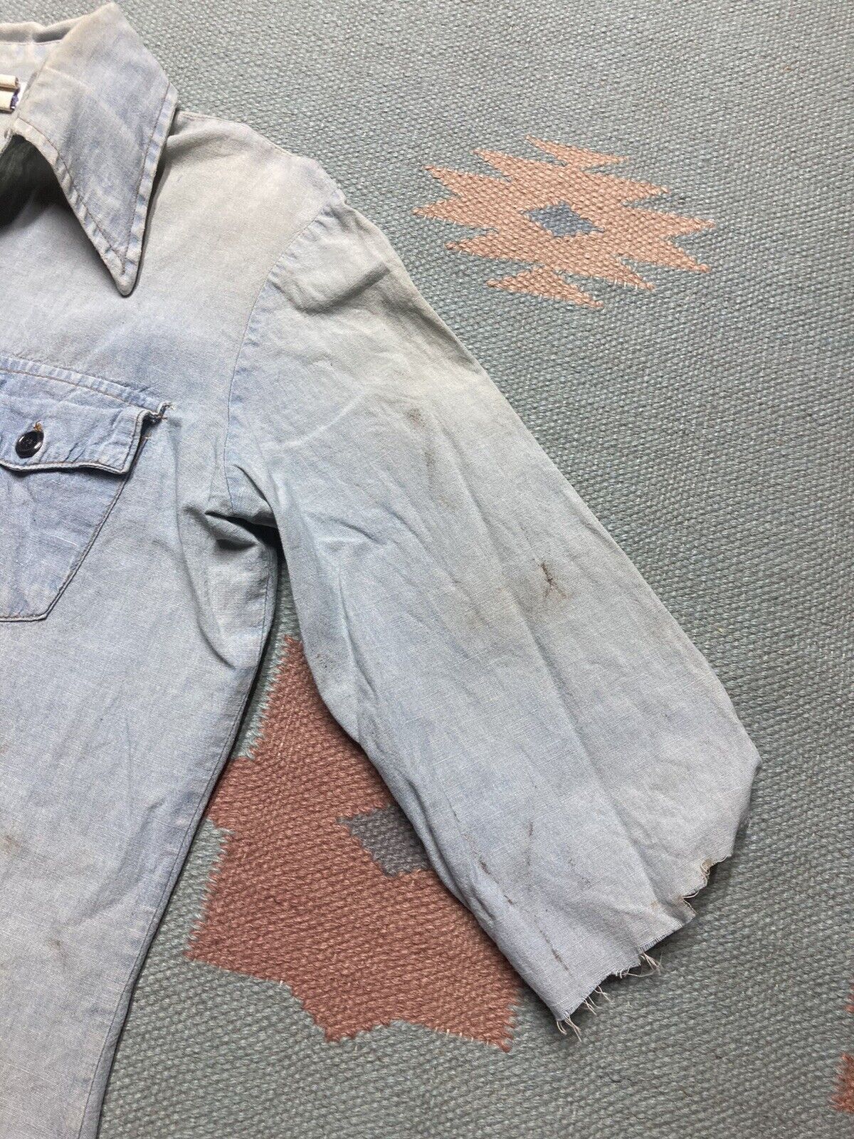 Levi's × Vintage 70s Levi’s chambray shirt orange tab distressed farm medium Size US M / EU 48-50 / 2 - 5 Thumbnail
