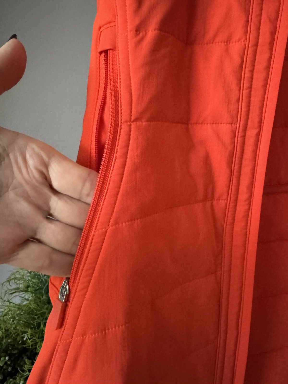 Lululemon Lululemon Women's Another Mile Vest Autumn Red Sz.6 Size M / US 6-8 / IT 42-44 - 9 Thumbnail