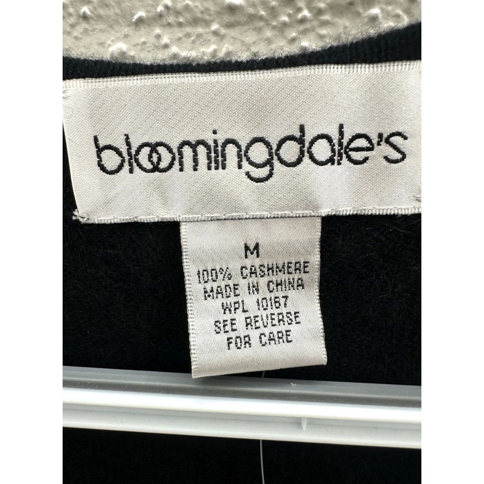 Bloomingdale's Bloomingdale's Womens Cardigan Size Medium Black Cashmere Embellished NWT Size M / US 6-8 / IT 42-44 - 5 Thumbnail