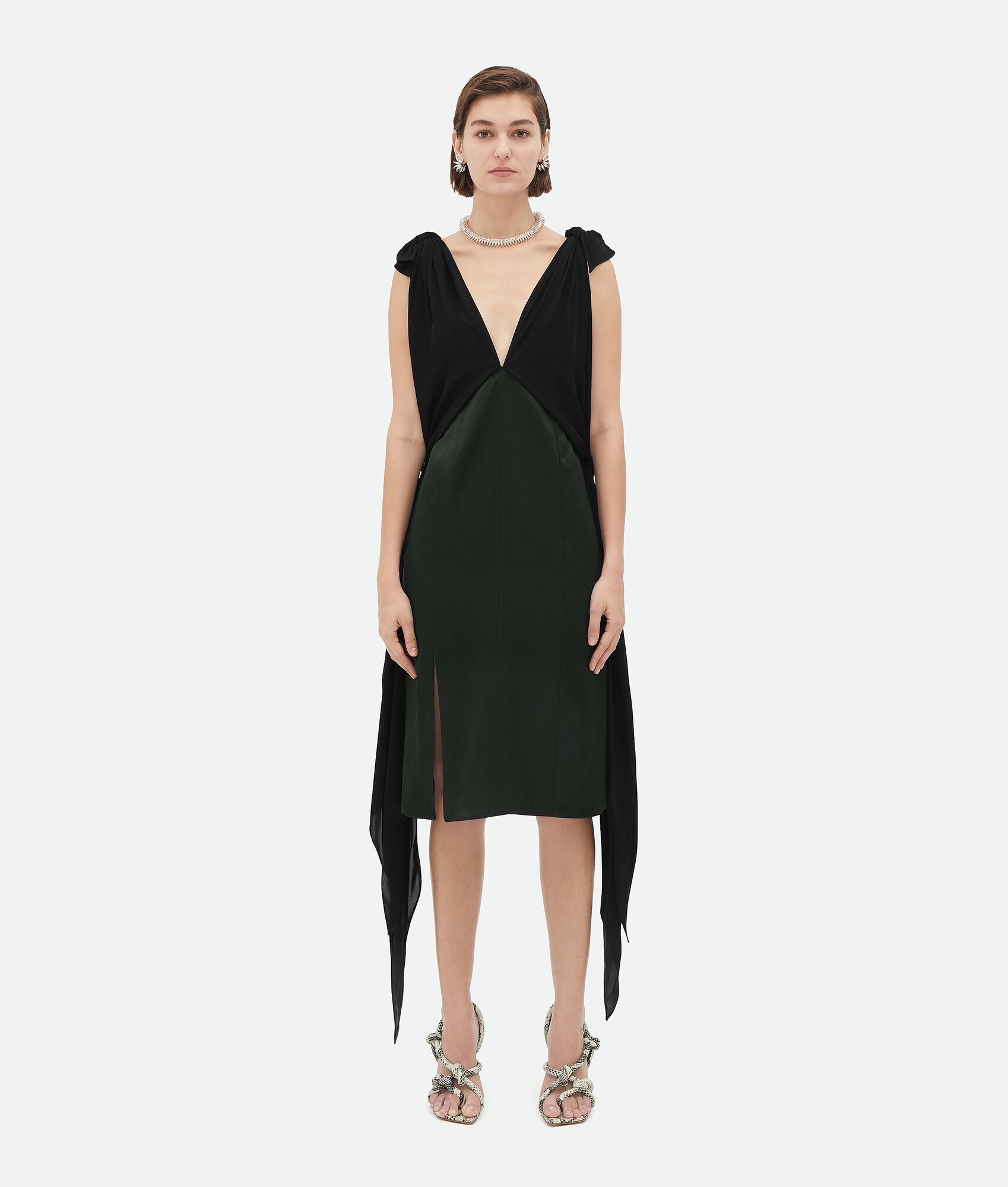 Bottega Veneta o1n1vont0625 Fluid Silk Midi Dress in Black Size M / US 6-8 / IT 42-44 - 1 Thumbnail