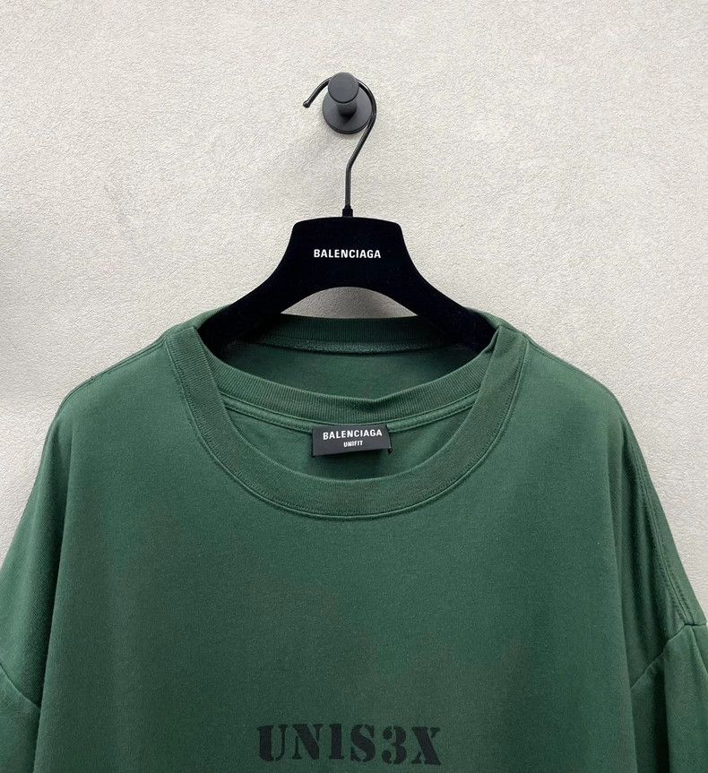 Balenciaga Balenciaga Green double sleeve T-shirt Size US L / EU 52-54 / 3 - 4 Thumbnail