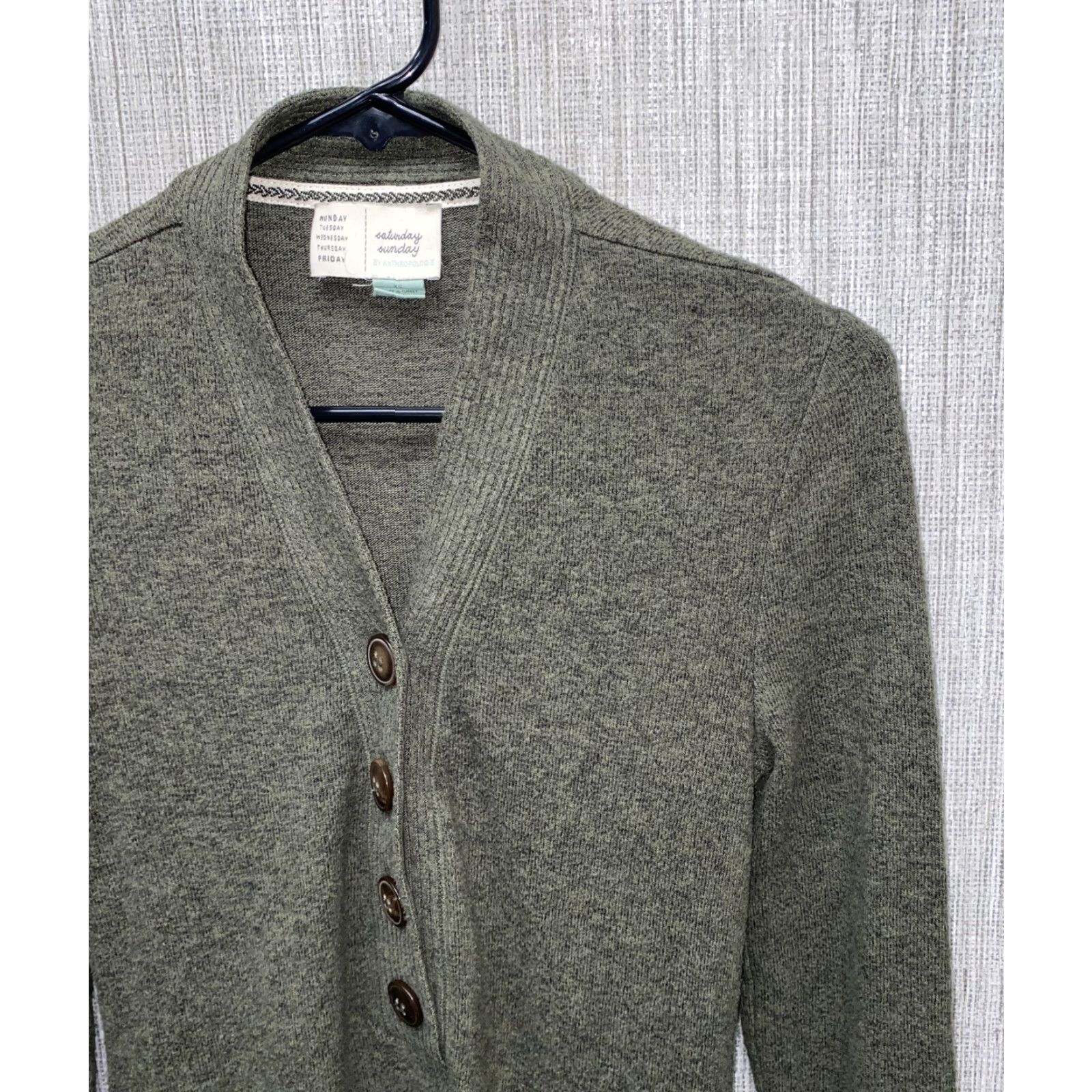 Anthropologie Anthropologie Sweater Henley Women XS Green Viscose Blend Size XS Regular Long Sleeve Solid Modern Style Size XS / US 0-2 / IT 36-38 - 2 Thumbnail