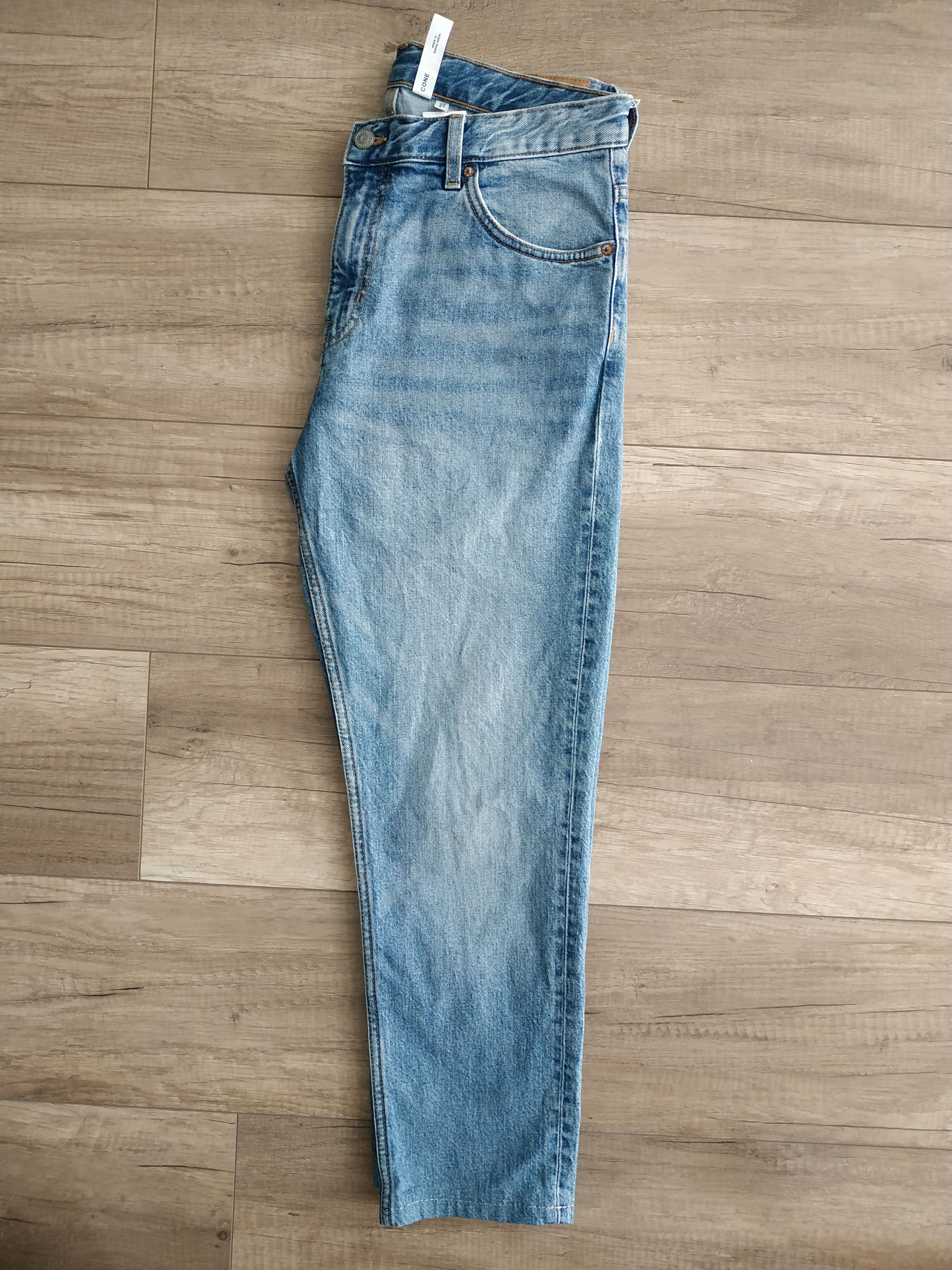 Weekday Weekday Men's Slim Tapered Jeans, W31 L32. Lee, Levi's Size US 31 - 6 Thumbnail