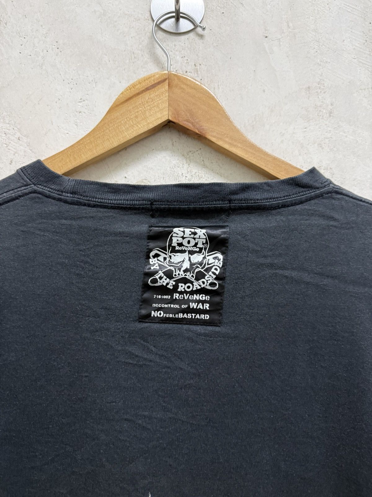 Sex Pot ReVeNGe Archive Sex Pot Revenge Sun Faded Punk Tees Size US M / EU 48-50 / 2 - 4 Thumbnail