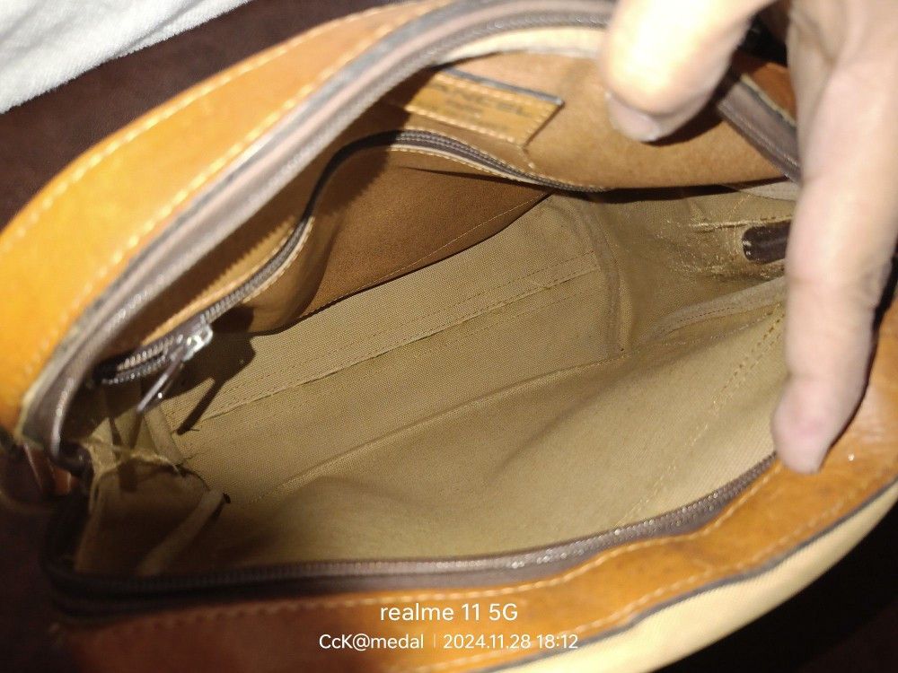 Lancel Authentic Lancel Shoulderbags *very clean inside Size ONE SIZE - 4 Thumbnail