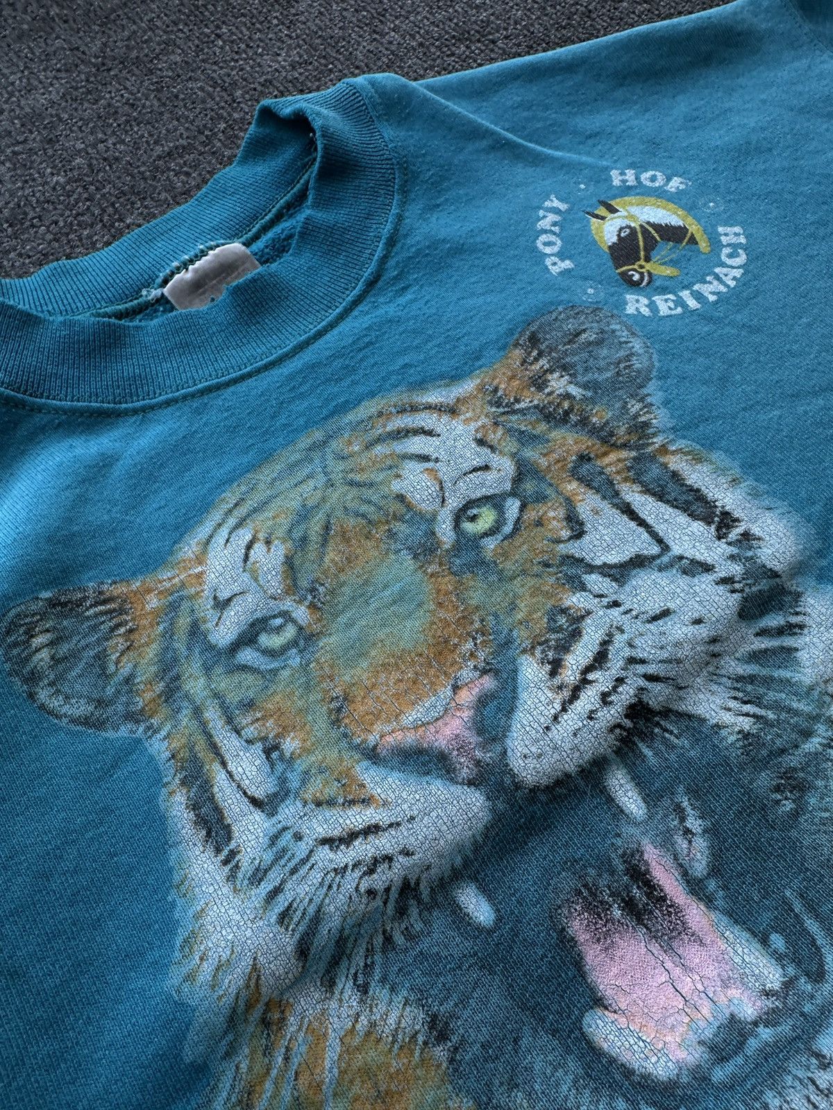 Vintage VNTG 🚨 TIGER SWEATSHIRT RARE PONY HOF REINACH SWITZERLAND Size US L / EU 52-54 / 3 - 5 Thumbnail