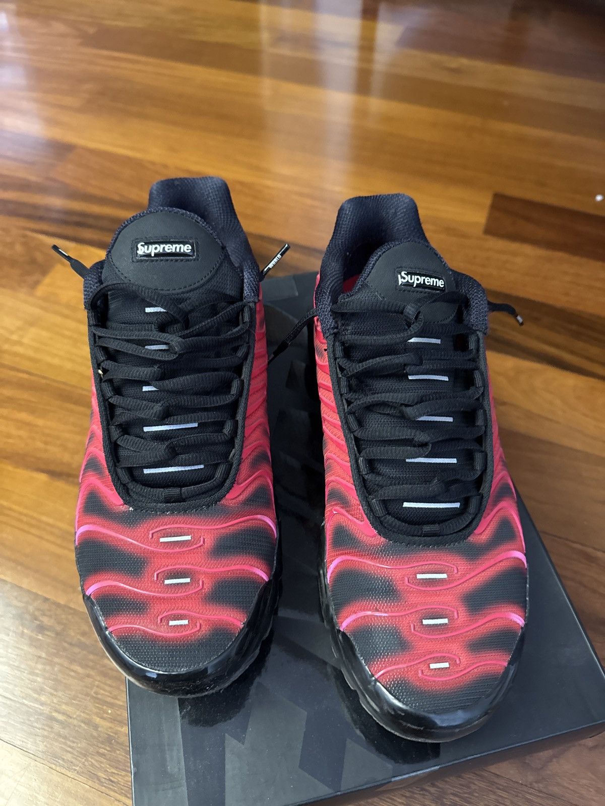 Nike × Supreme nike tn x supreme fire pink Size US 9 / EU 42 - 4 Thumbnail