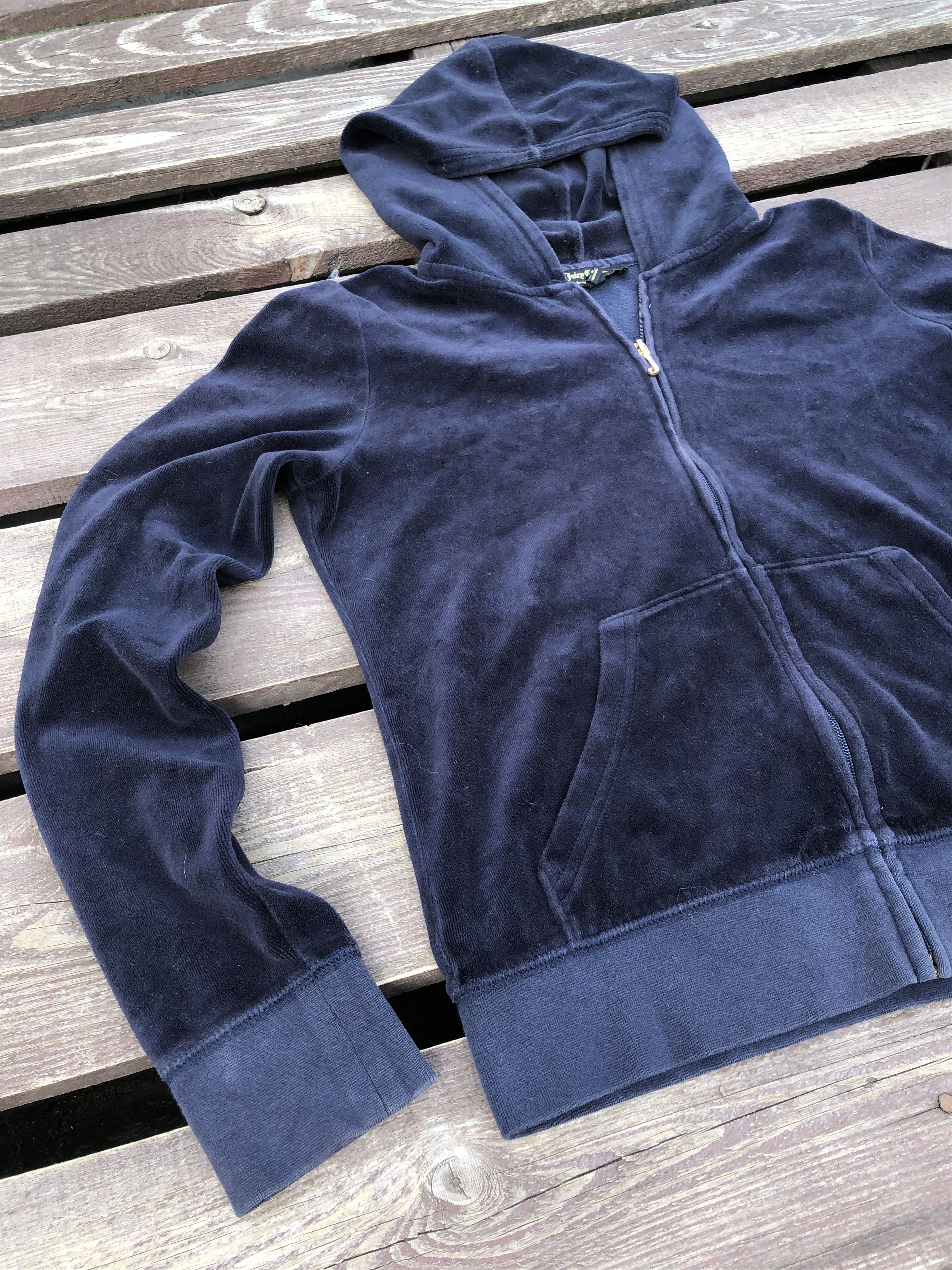 Juicy Couture Juicy Couture Y2K Style Vintage Velour Zip Up Hoodie Size M / US 6-8 / IT 42-44 - 9 Thumbnail