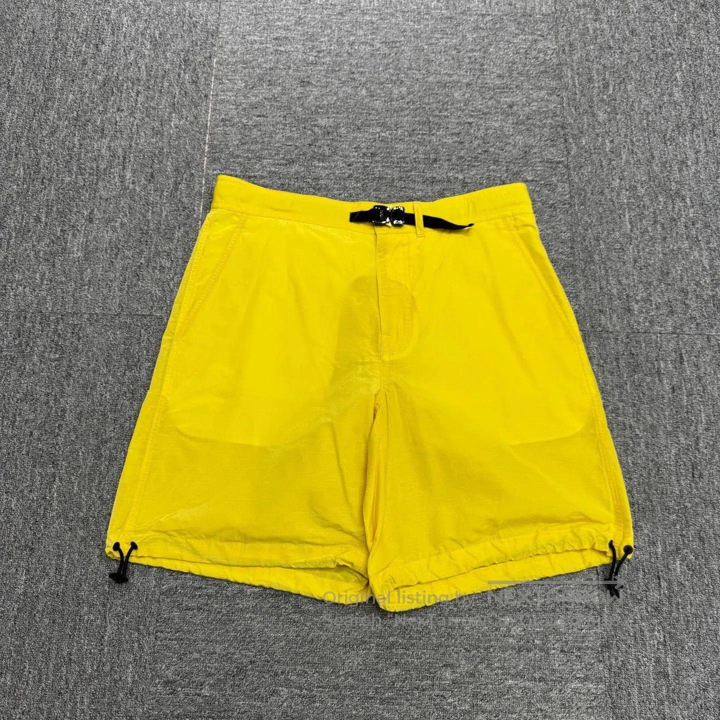 Dior Yellow Casual Shorts Size 32. Size US 32 / EU 48 - 1 Thumbnail