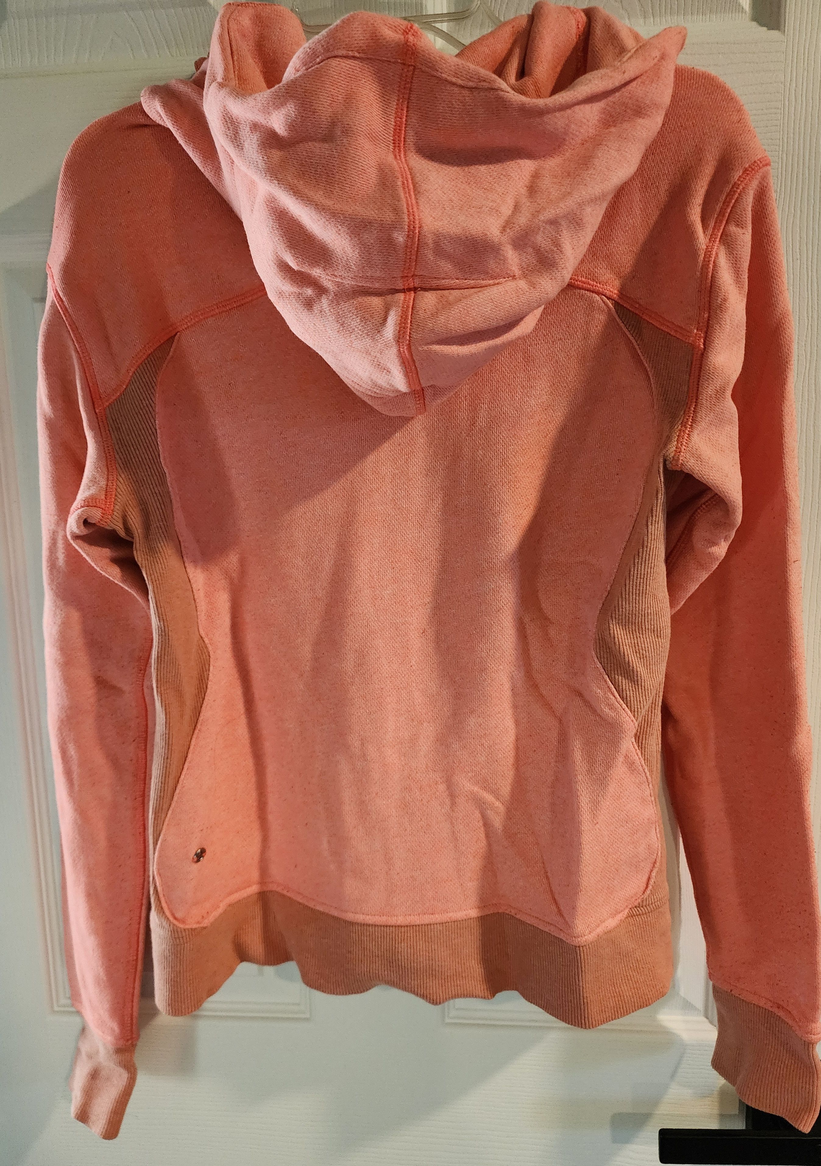 Lululemon Lululemon Neon Heather Pink Orange Coral Scuba Hoodie Size 8 Size M / US 6-8 / IT 42-44 - 2 Thumbnail