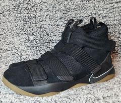 Lebron soldier hotsell 11 black gum