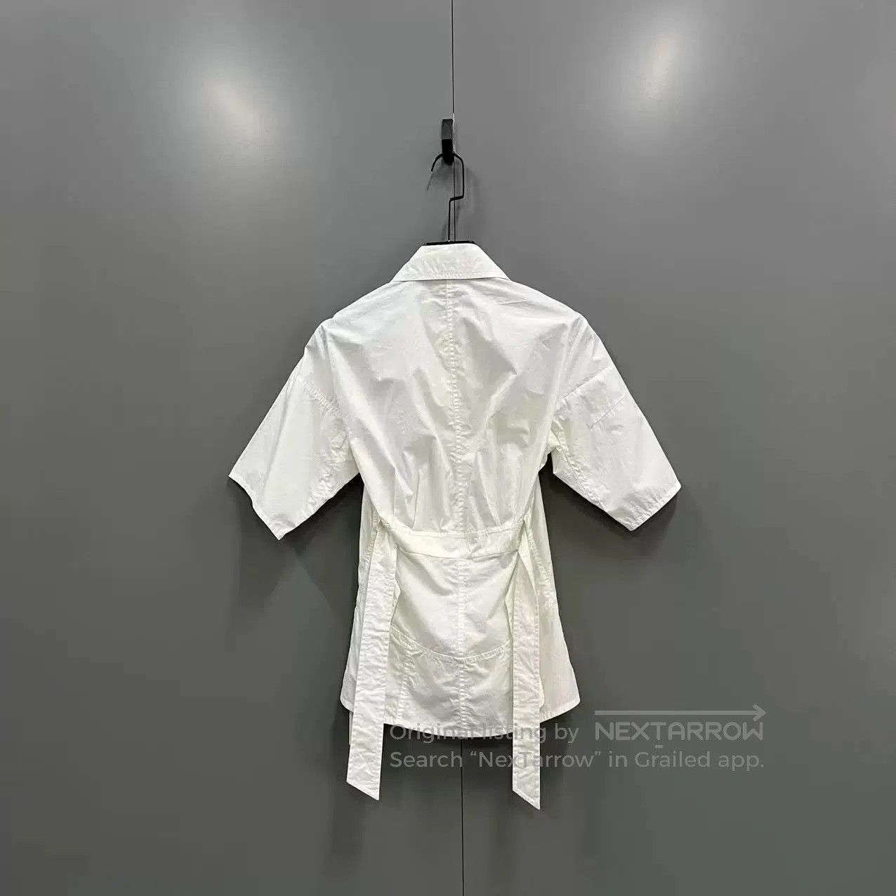 Celine CELINE White Short-Sleeve Shirt. Size XXS / US 00 / IT 34 - 2 Thumbnail