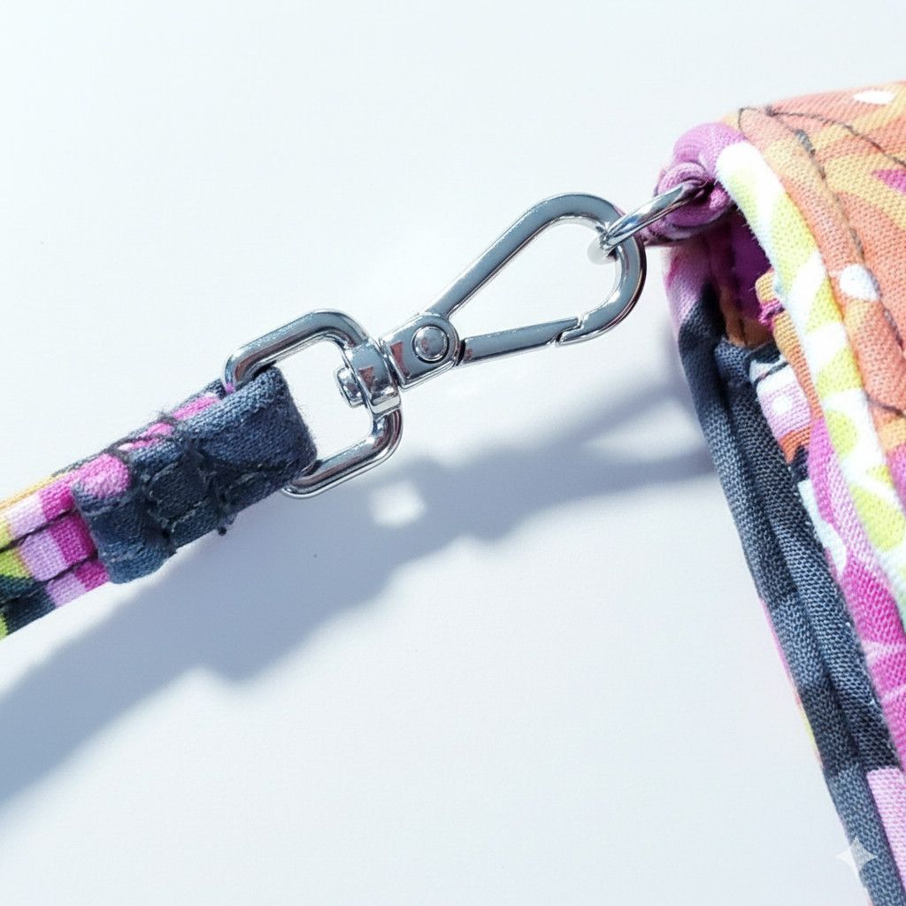 Vera Bradley Vera Bradley Wristlet Wallet Pouch Floral Cotton Quilted Size ONE SIZE - 6 Thumbnail