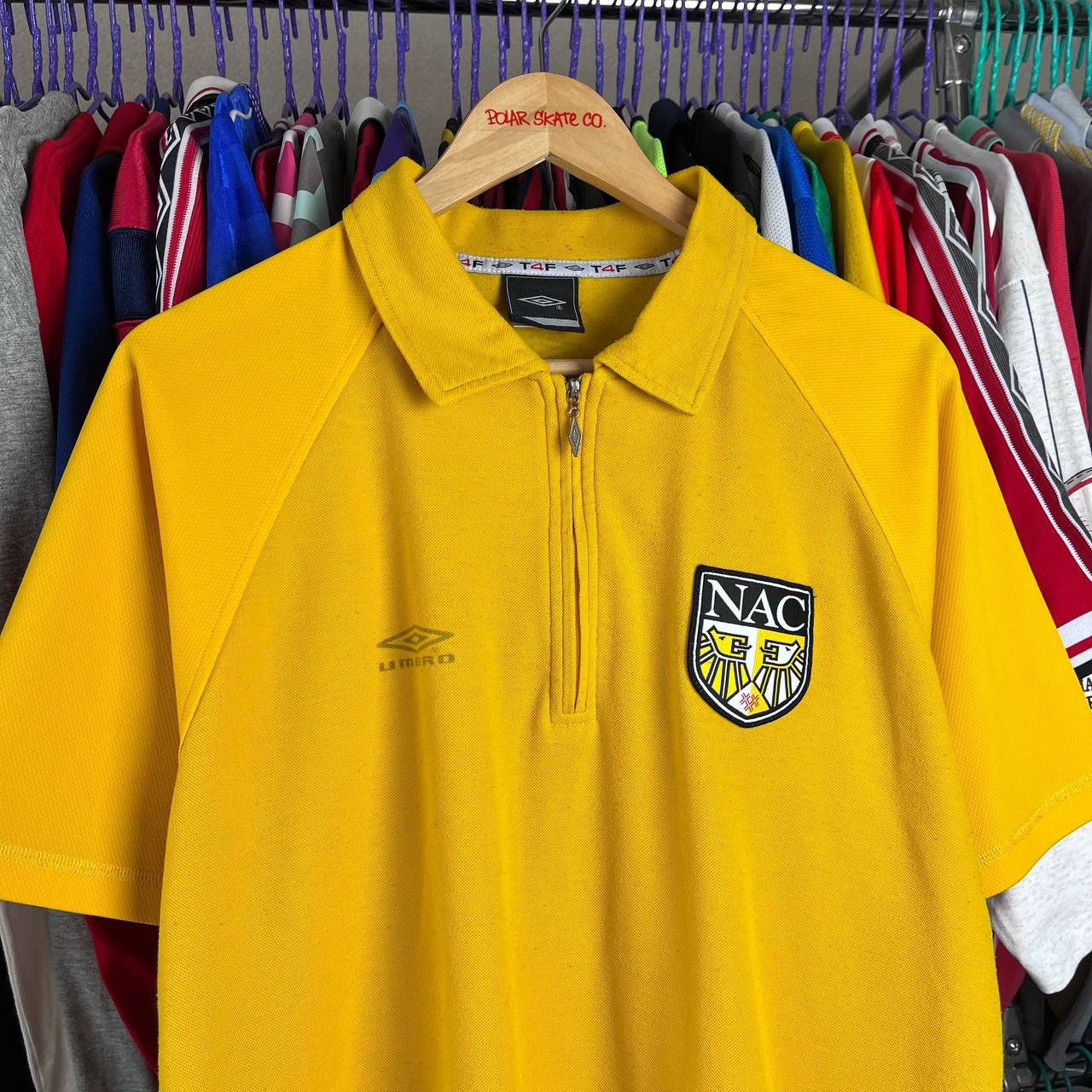 Vintage Umbro NAC Breda Eredivisie Football Soccer Jersey Tshirt Size US L / EU 52-54 / 3 - 1 Thumbnail