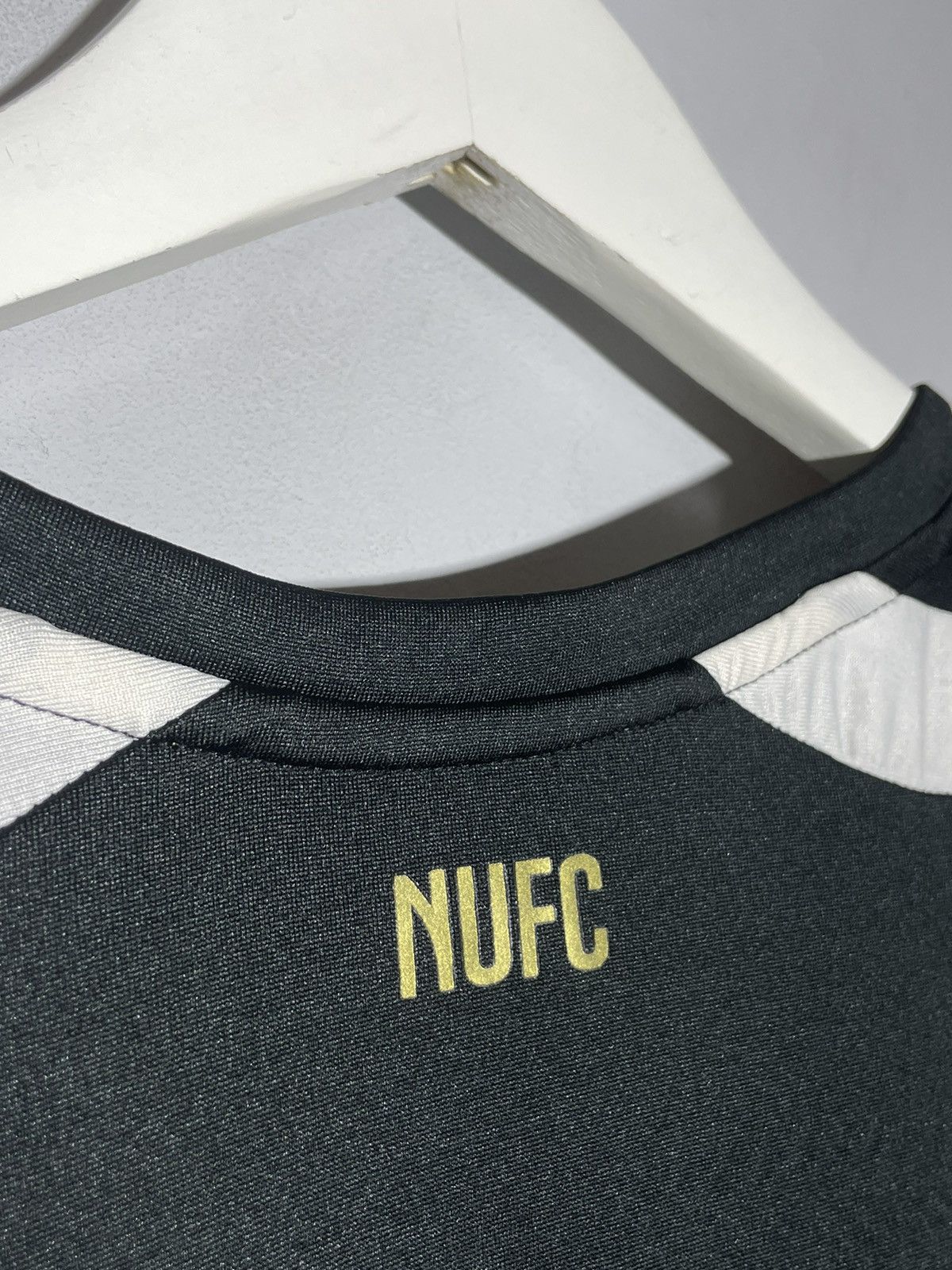 Puma Newcastle United Puma 2014/15 Home Player Issue Jersey Size US XL / EU 56 / 4 - 10 Thumbnail