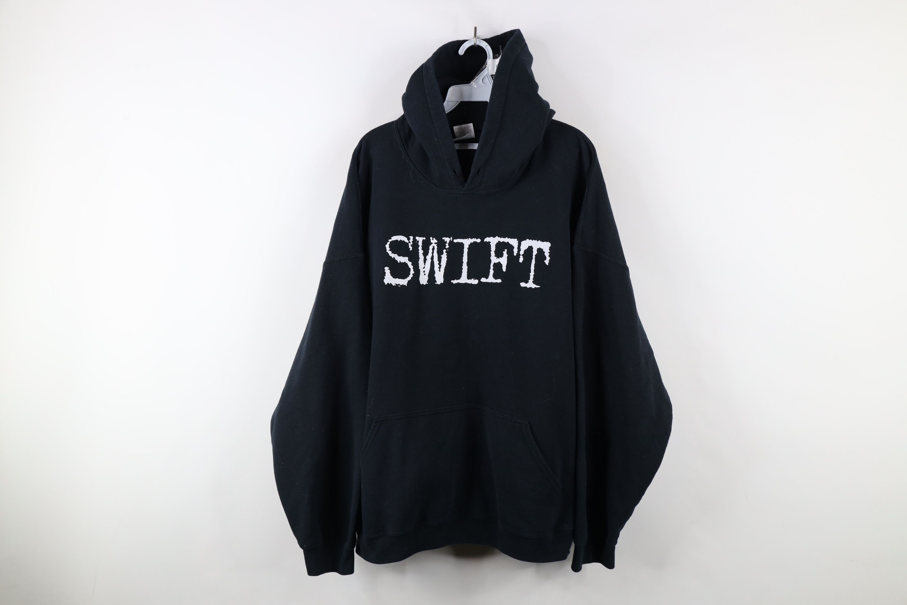 Vintage Y2K 2008 Swift Fearless Tour Band Hoodie Black