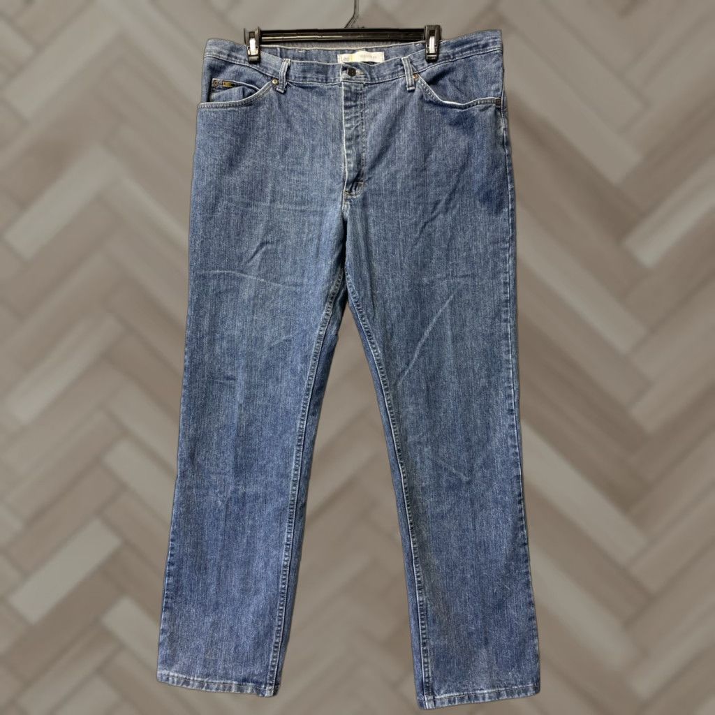 Lee Lee Mens Jeans 42x34 Blue Relax Fit Straight Leg Denim 5-Pocket Zipper Button Cotton Lee Logo Regular Inseam 34" Size US 42 / EU 58 - 1 Thumbnail