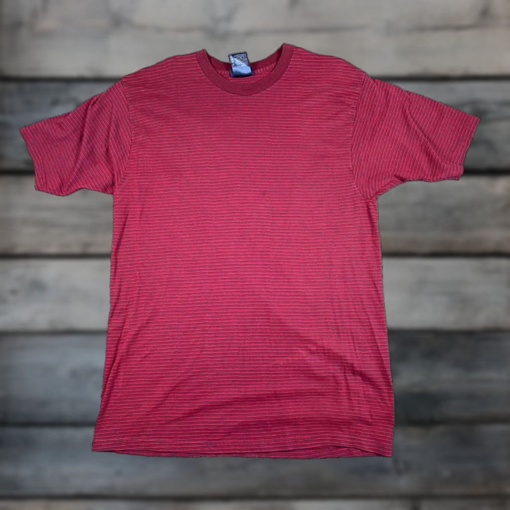Vintage VINTAGE VTG Elongated Striped Pattern T-Shirt Adult XL Red Black Crewneck Skater Y2K Mens Size US XL / EU 56 / 4 - 1 Thumbnail
