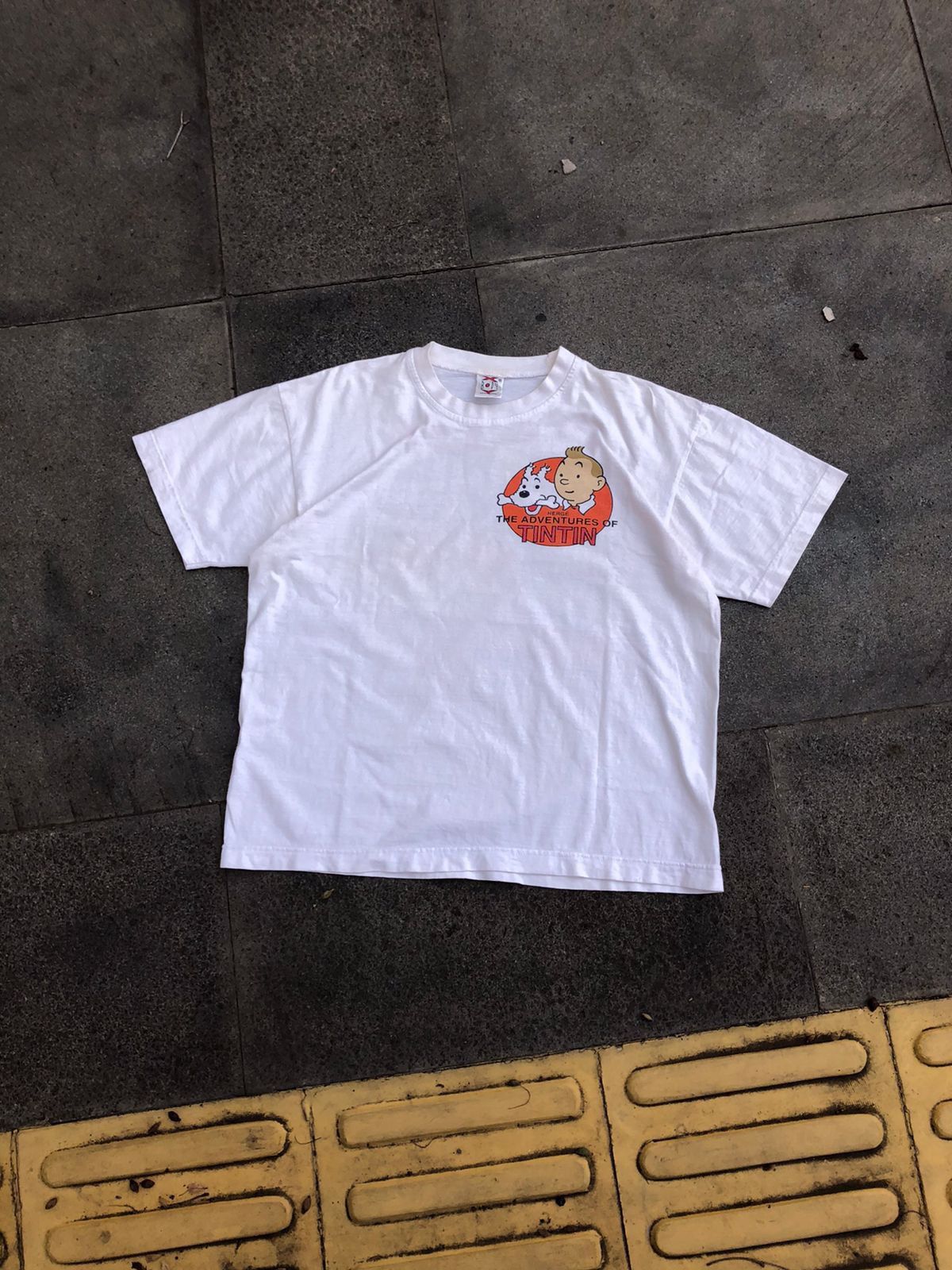 Vintage Vintage Tintin 90s Destination Moon “mammoth 900” T-Shirt Size US L / EU 52-54 / 3 - 6 Thumbnail