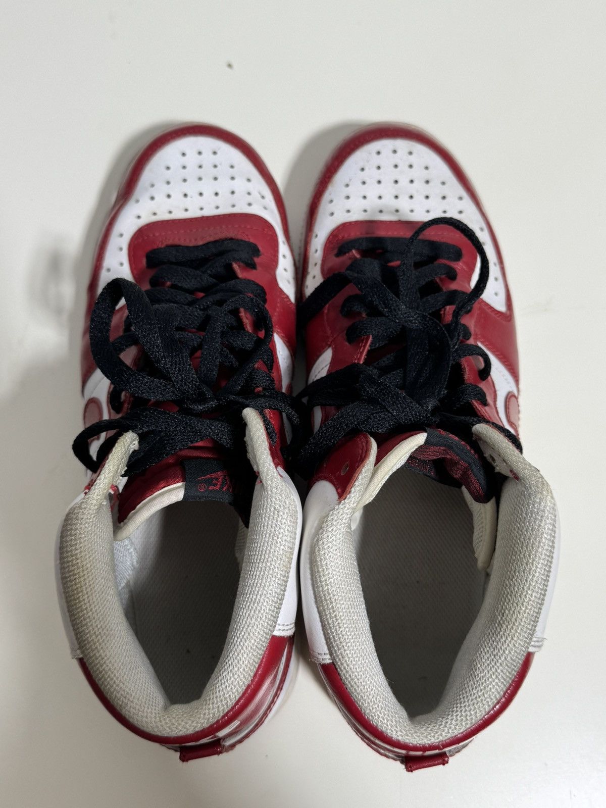 Nike Vintage 2009 Nike Mid University Red Sneakers 10.5 US Size US 10.5 / EU 43-44 - 10 Thumbnail