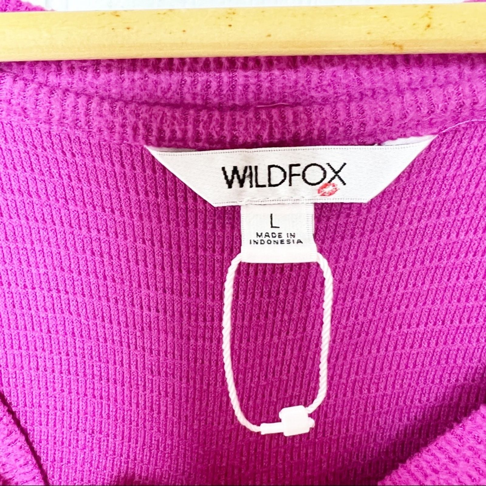 Wildfox Wildfox Haley Elderberry V Neck Long Sleeve Tee Womens Large Size L / US 10 / IT 46 - 7 Thumbnail